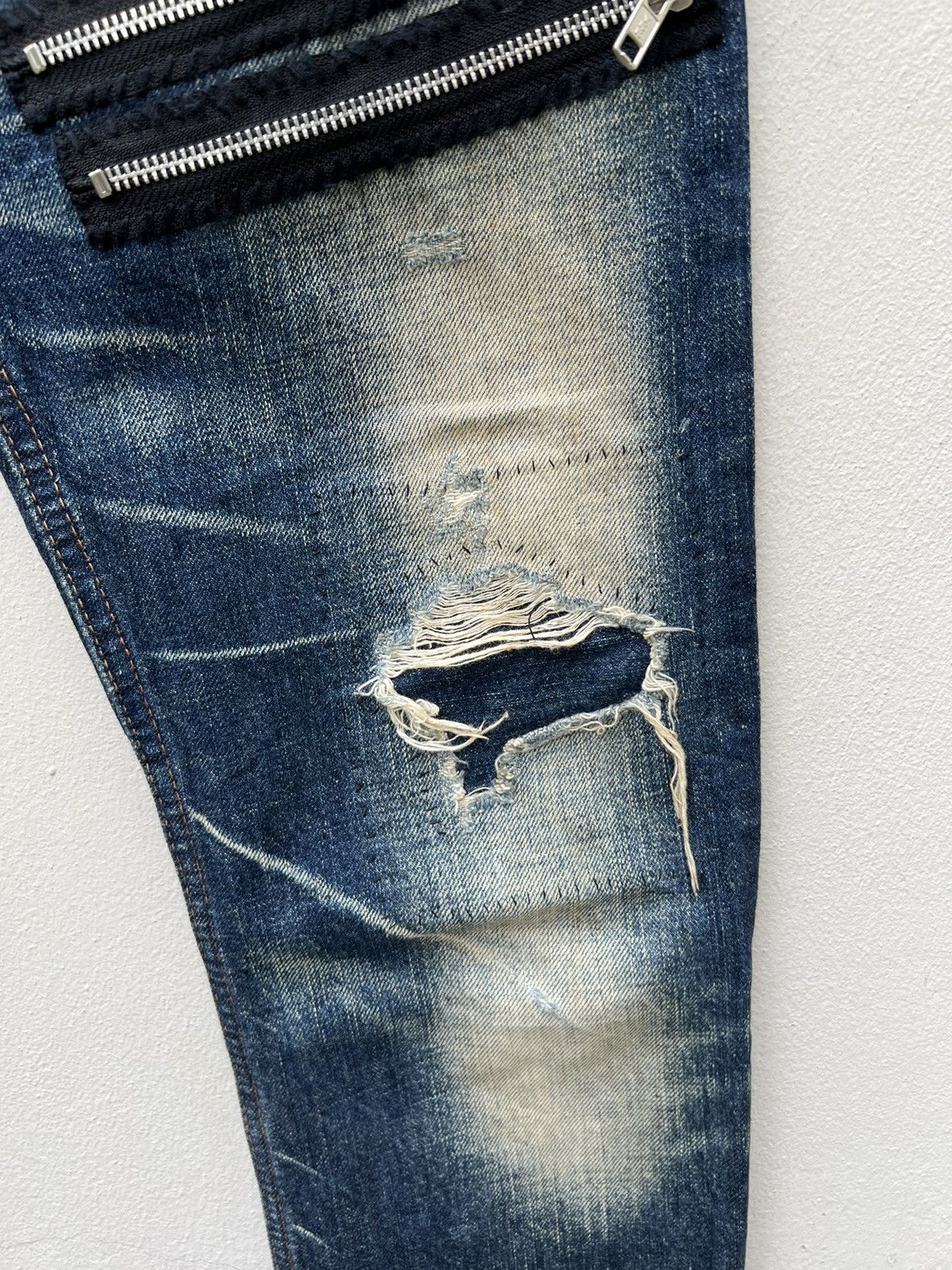 Vintage Vintage RNA Japan Distress Sashiko Bondage Denim Jeans Size US 30 / EU 46 - 13 Thumbnail
