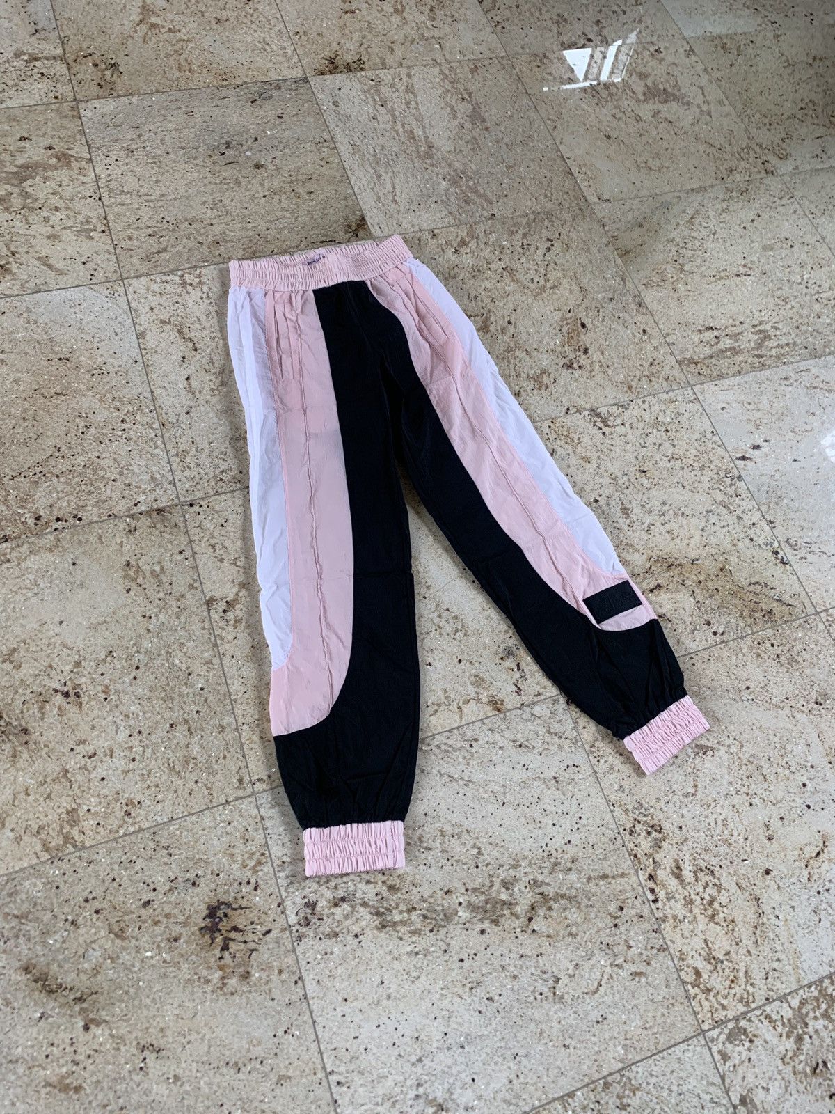 Palm Angels Black & Pink Stamp Logo Joggers Size US 28 / EU 44 - 2 Thumbnail