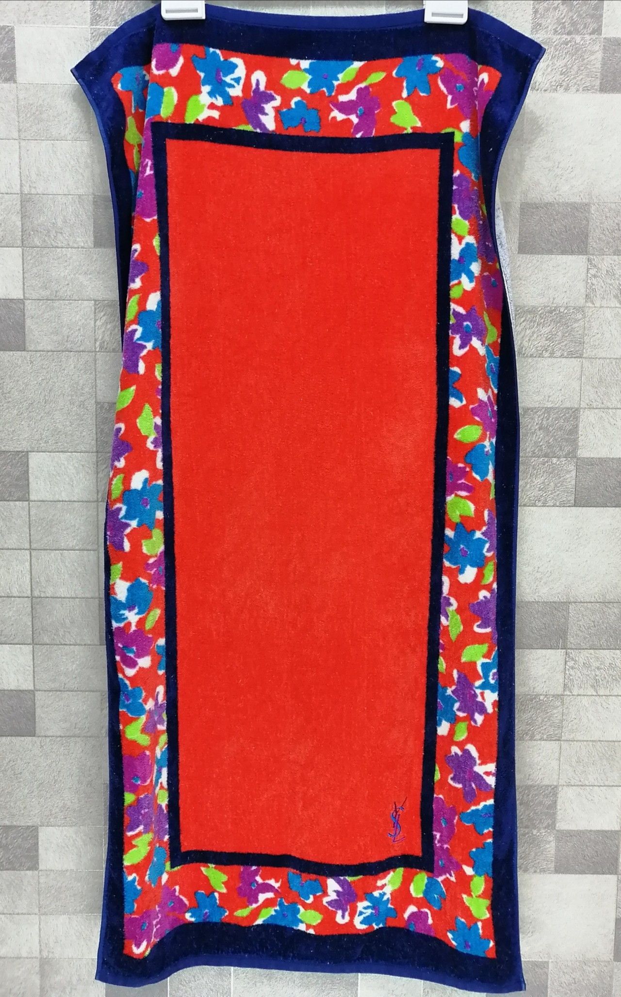 Vintage × Yves Saint Laurent YVESSAINTLAURENT YSL Hot Red Floral Bath Towel Size ONE SIZE - 3 Thumbnail