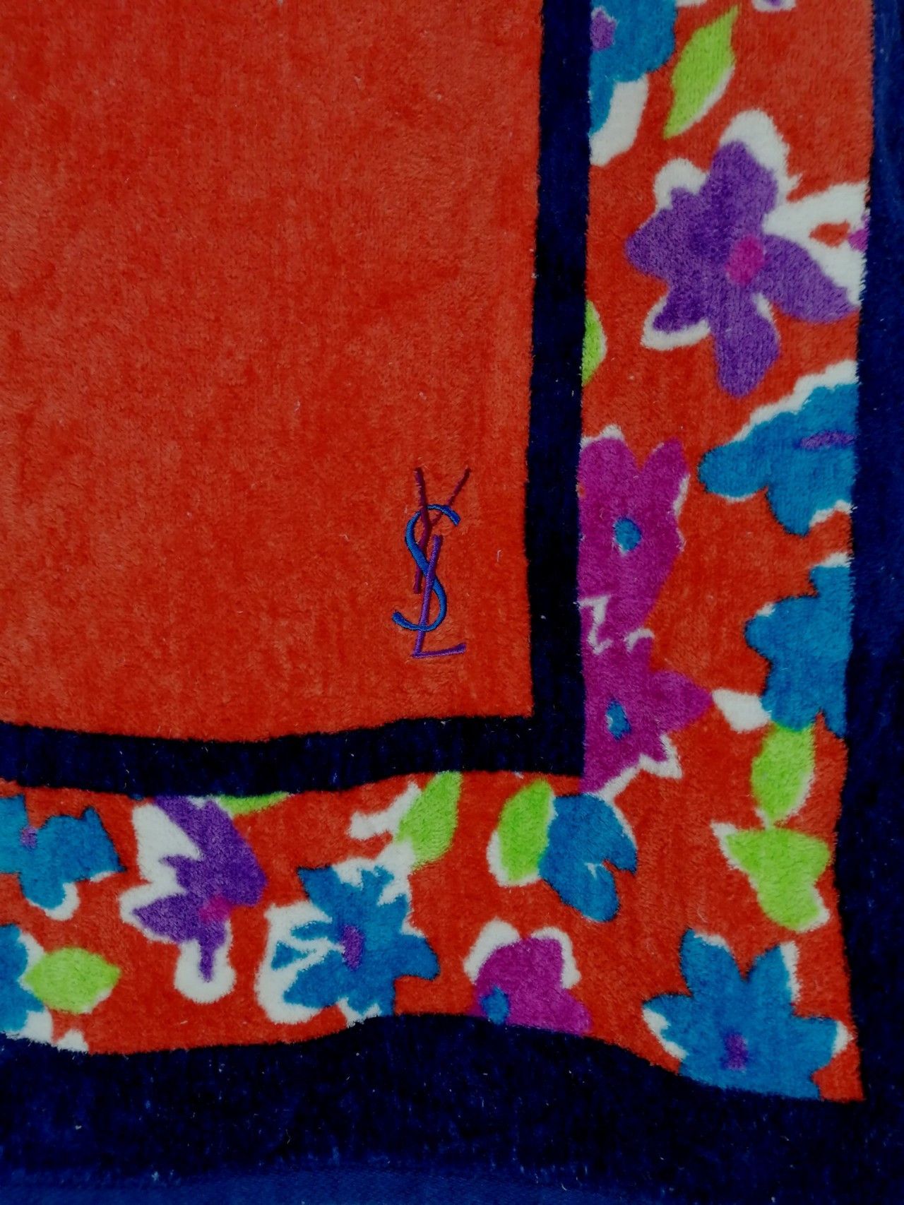 Vintage × Yves Saint Laurent YVESSAINTLAURENT YSL Hot Red Floral Bath Towel Size ONE SIZE - 1 Thumbnail