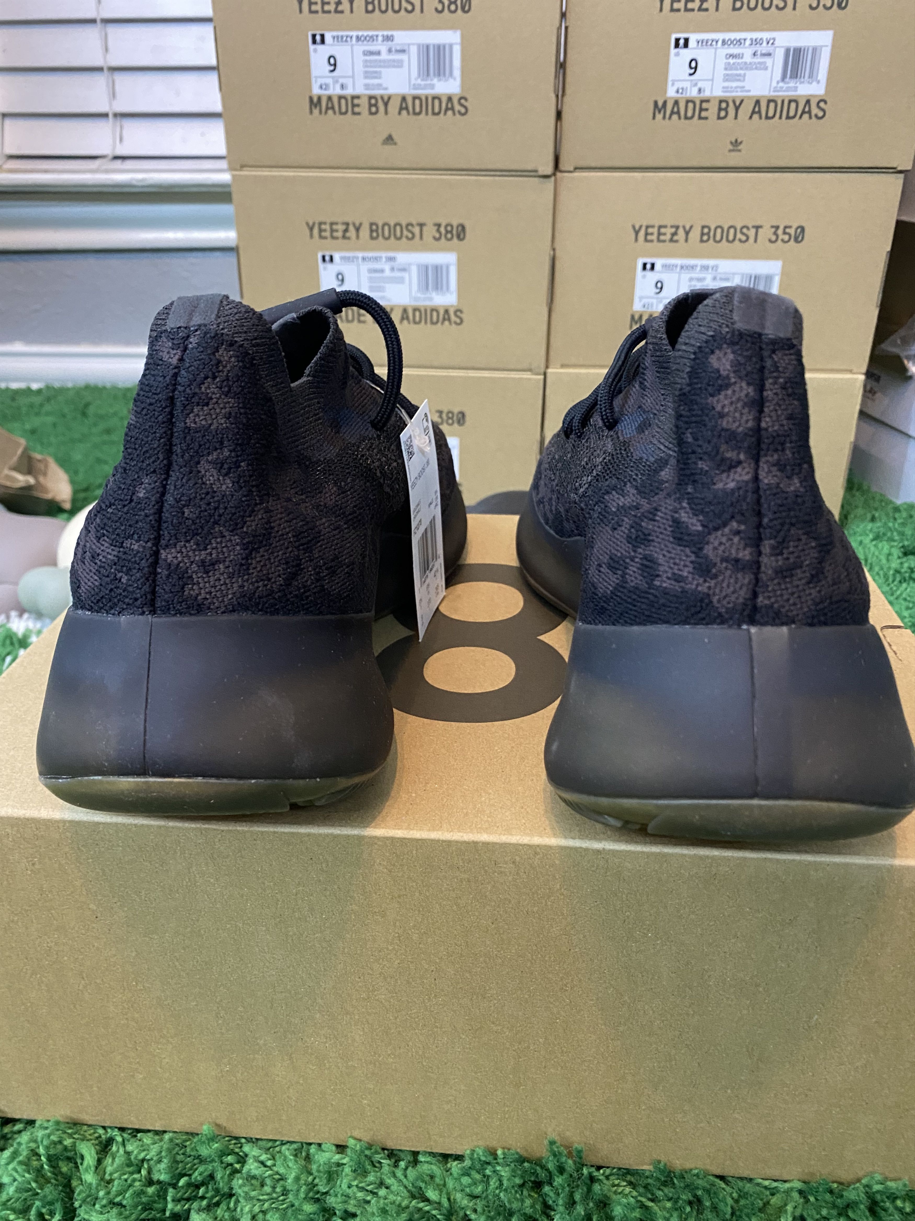 Adidas × Kanye West Yeezy Boost 380 - Onyx - FZ1270 Size US 9 / EU 42 - 5 Thumbnail