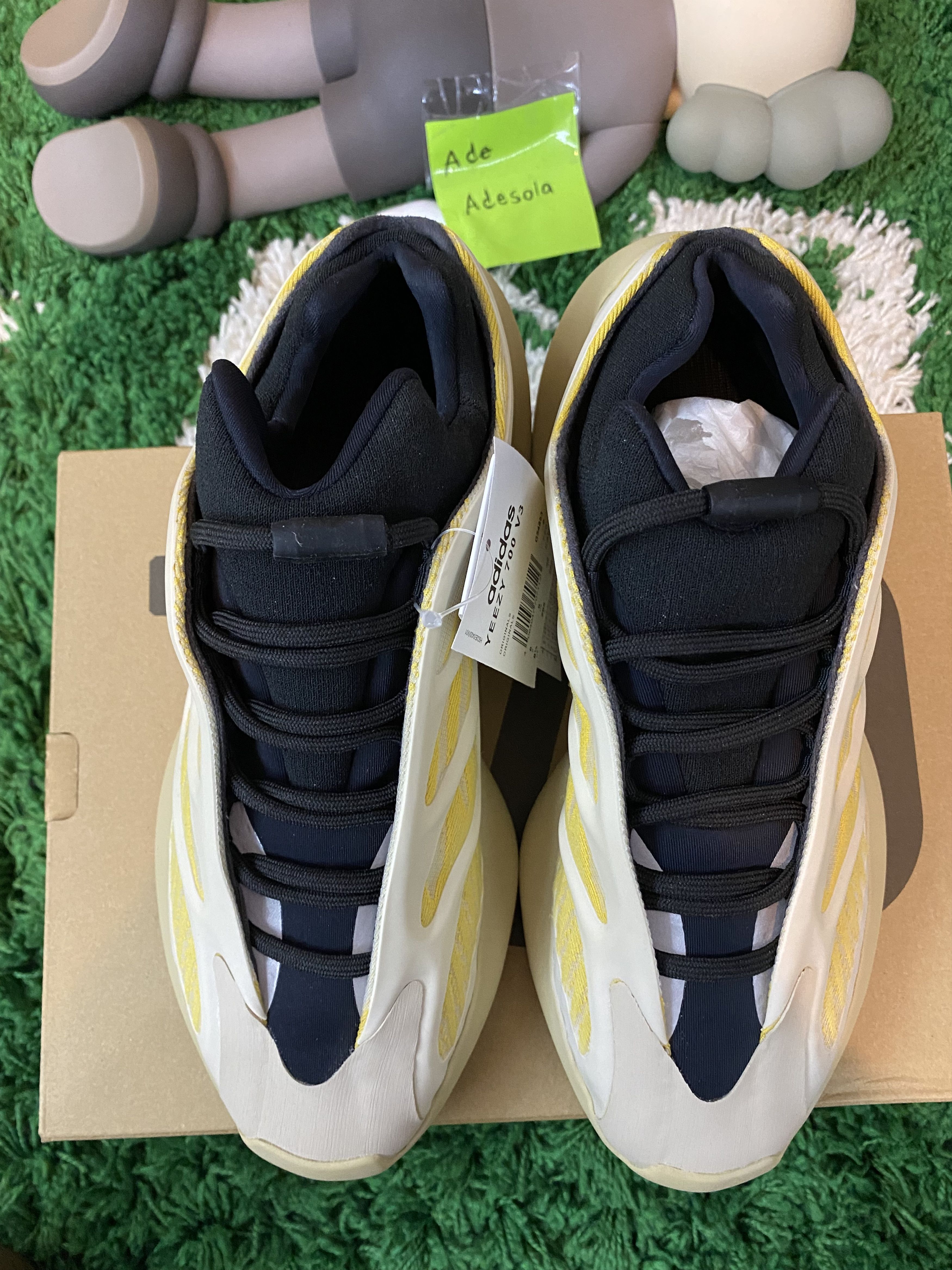 Adidas × Kanye West Yeezy 700 V3 - Safflower - G54853 Size US 8.5 / EU 41-42 - 3 Thumbnail