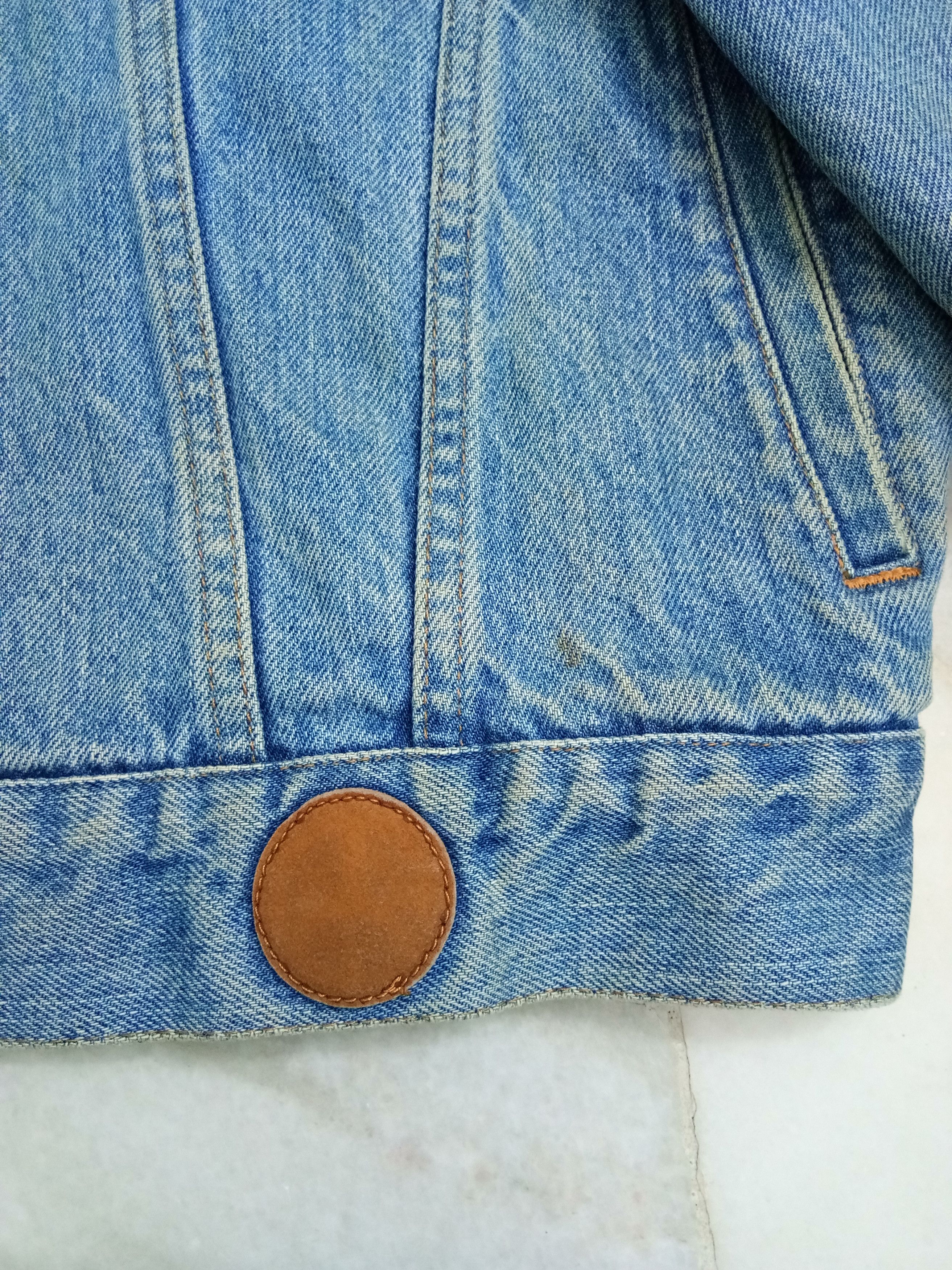 Moschino archive Moschino Jeans Made In Italy truckers Size US S / EU 44-46 / 1 - 10 Thumbnail