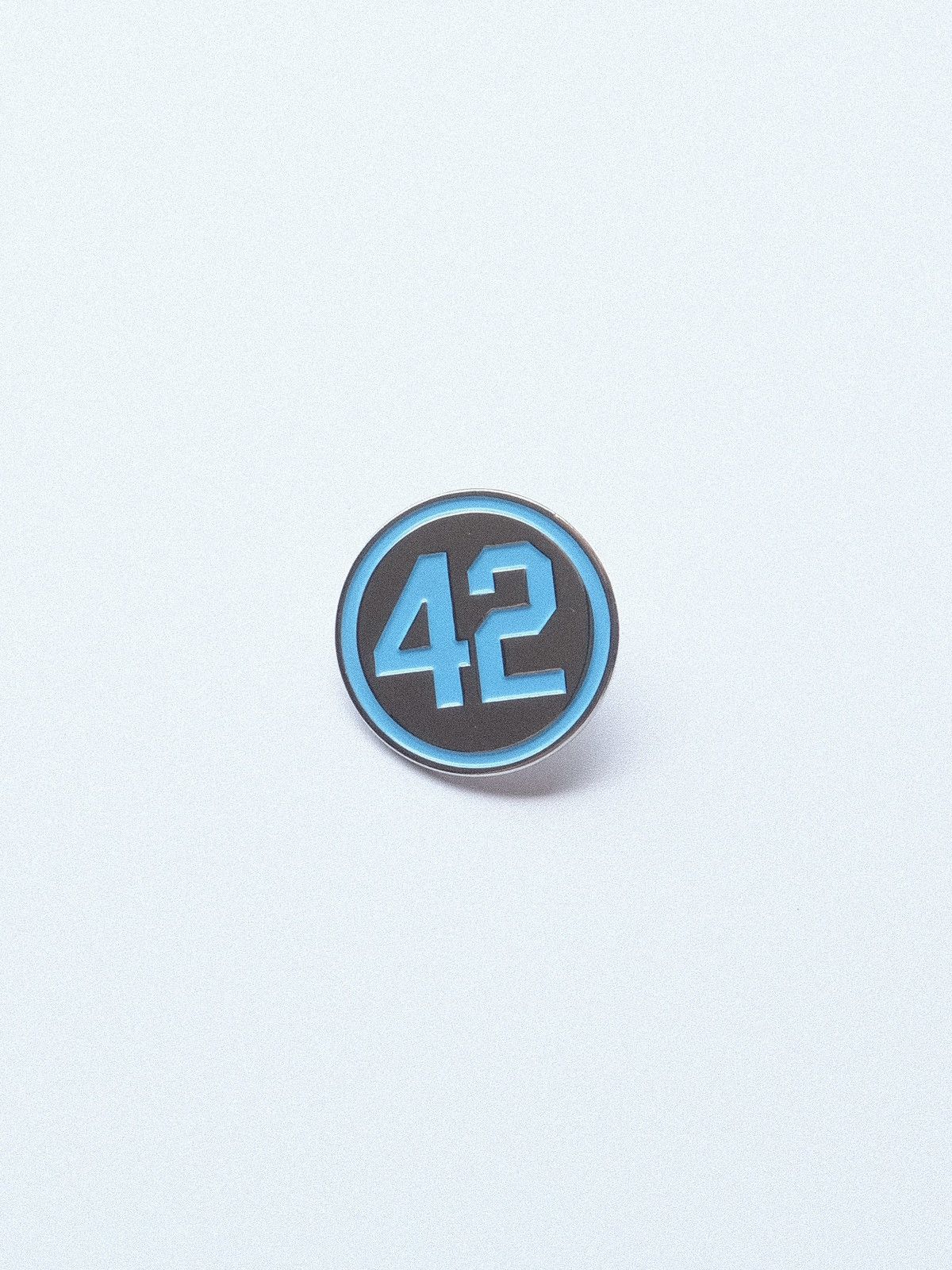 MLB MLB Los Angeles Dodgers Jackie Robinson #42 Pin Size ONE SIZE - 1 Thumbnail