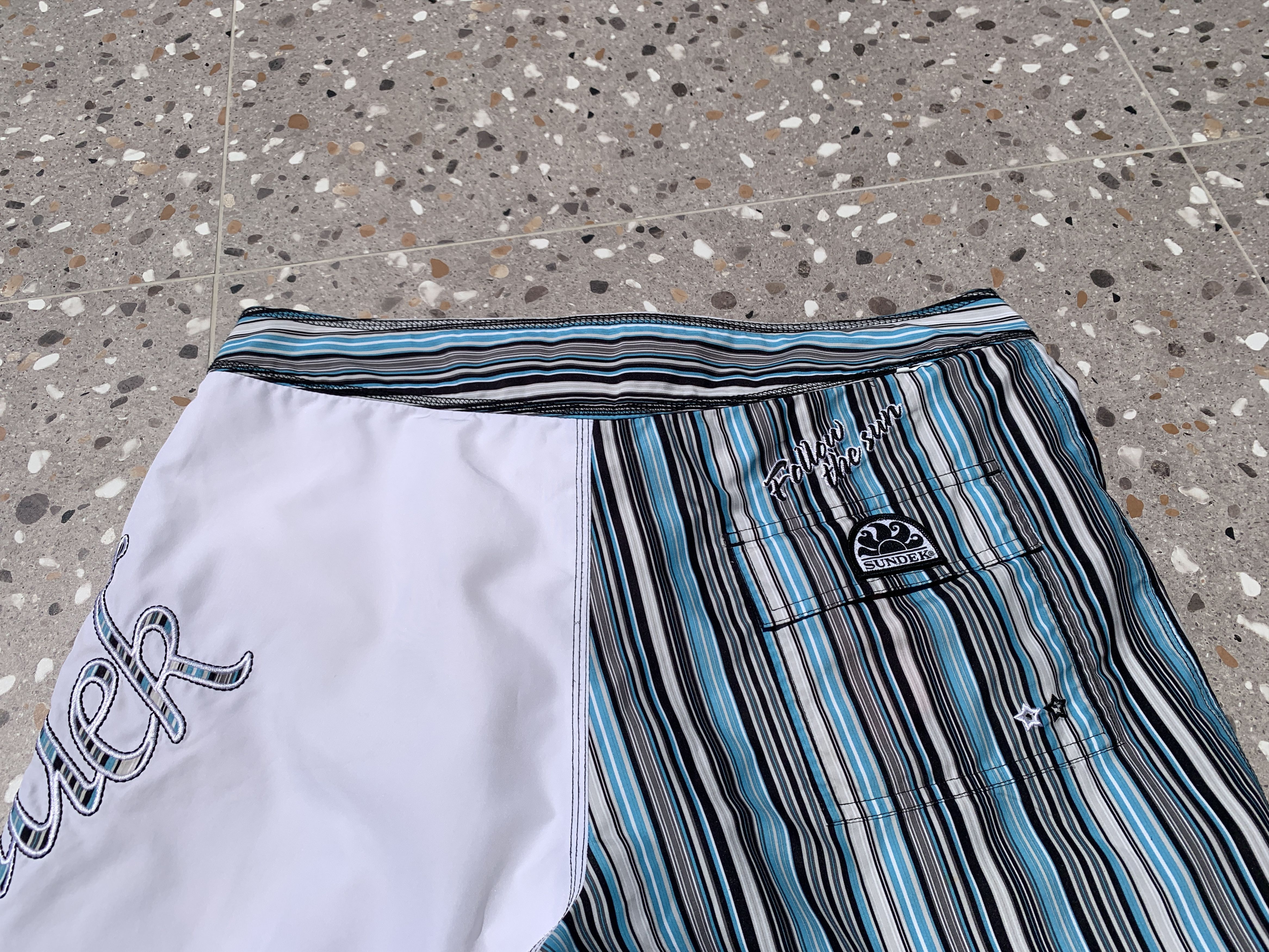 Sundek Sundek 34 Zebra Long Beach Board Shorts Bath Size 34 M L Size US 34 / EU 50 - 6 Thumbnail