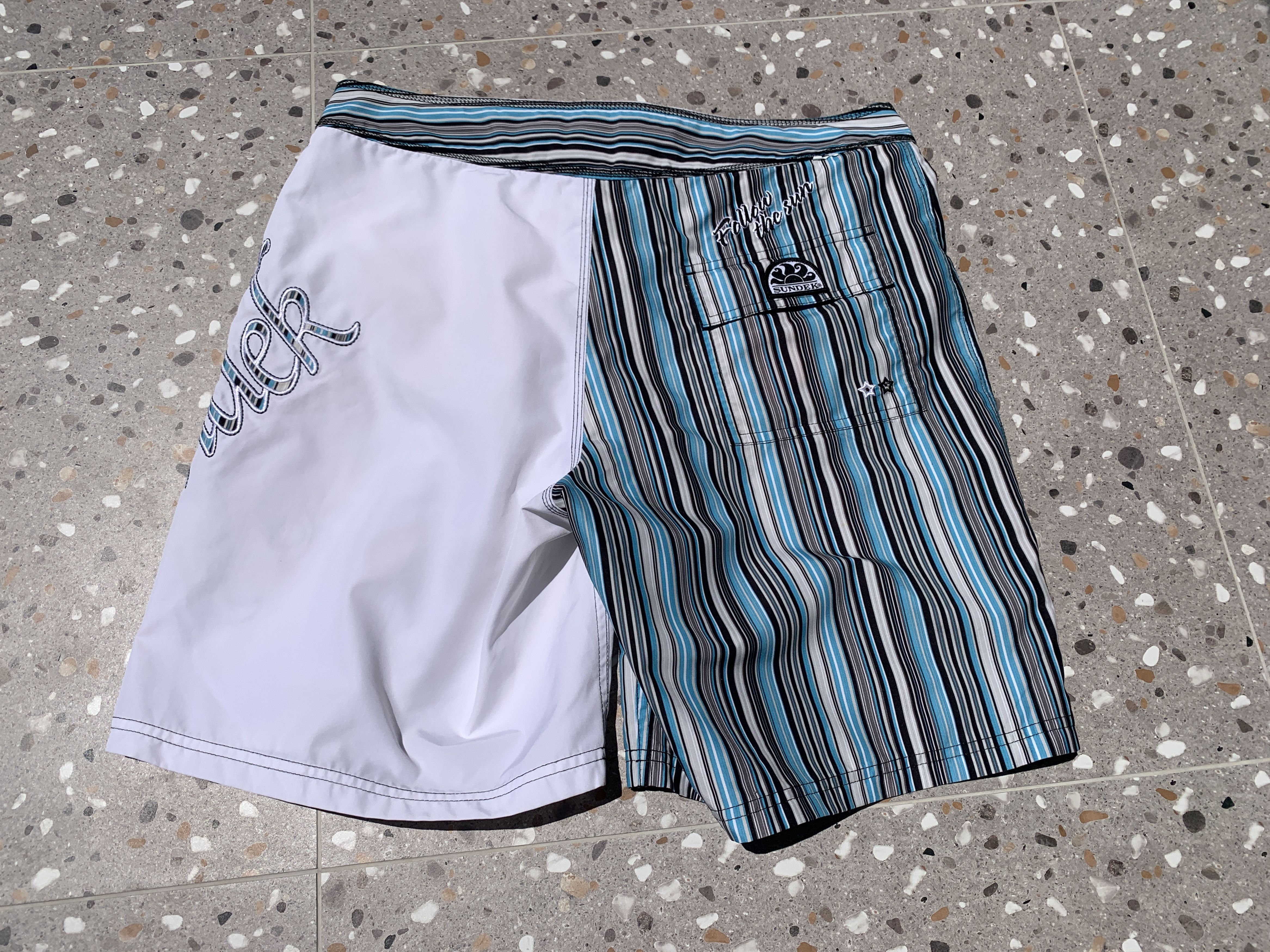Sundek Sundek 34 Zebra Long Beach Board Shorts Bath Size 34 M L Size US 34 / EU 50 - 1 Thumbnail