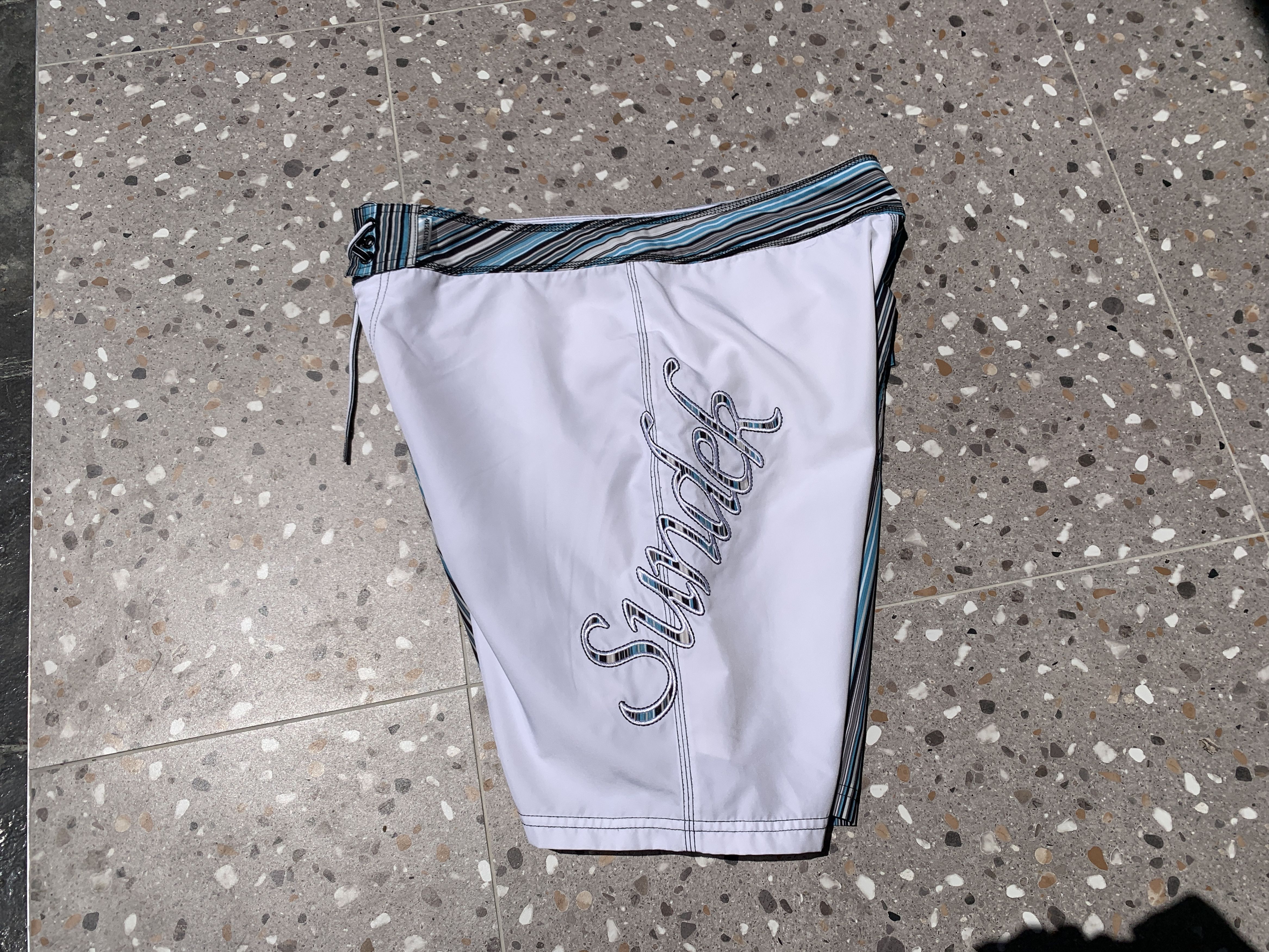 Sundek Sundek 34 Zebra Long Beach Board Shorts Bath Size 34 M L Size US 34 / EU 50 - 10 Thumbnail