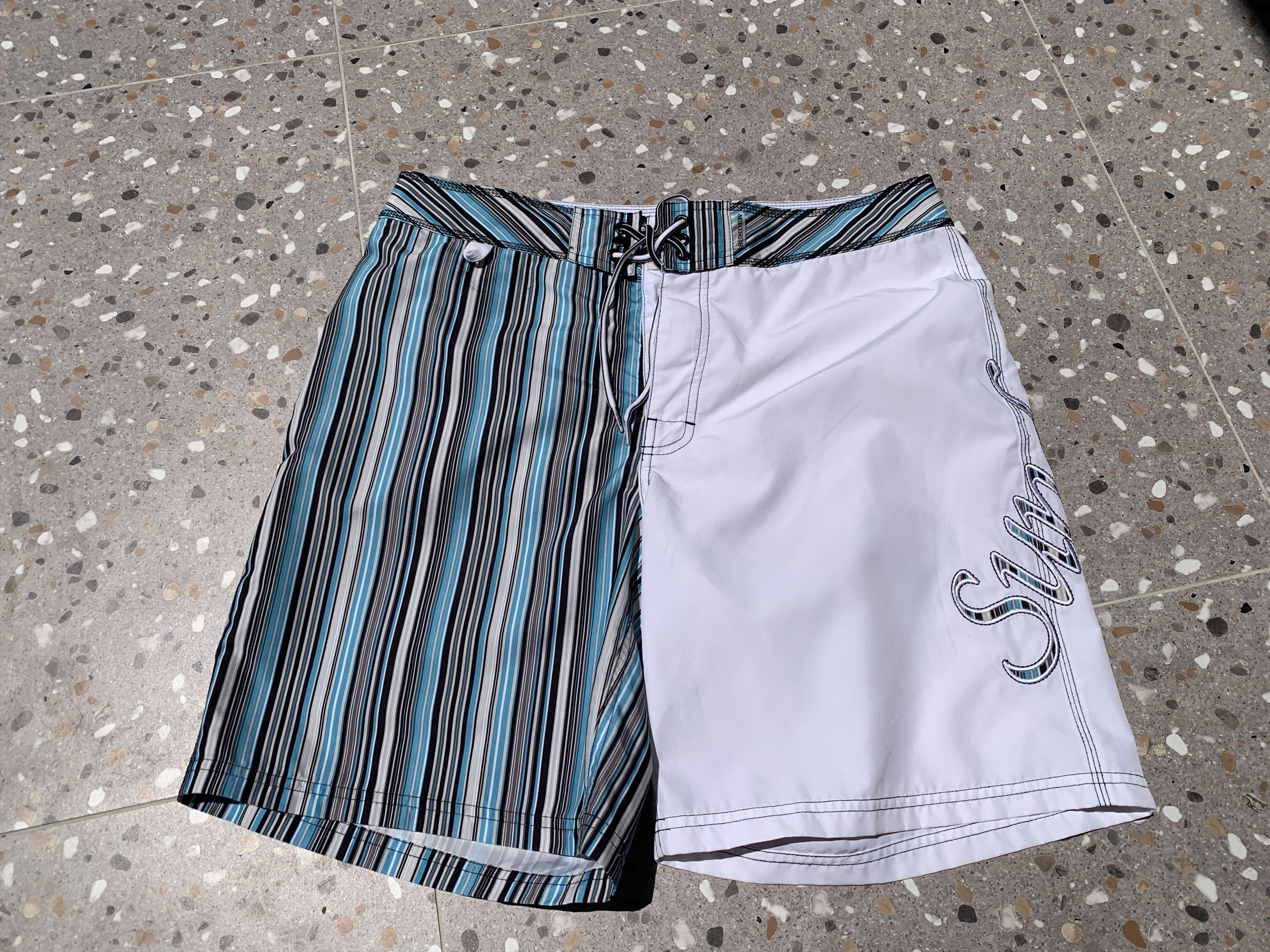 Sundek Sundek 34 Zebra Long Beach Board Shorts Bath Size 34 M L Size US 34 / EU 50 - 3 Thumbnail