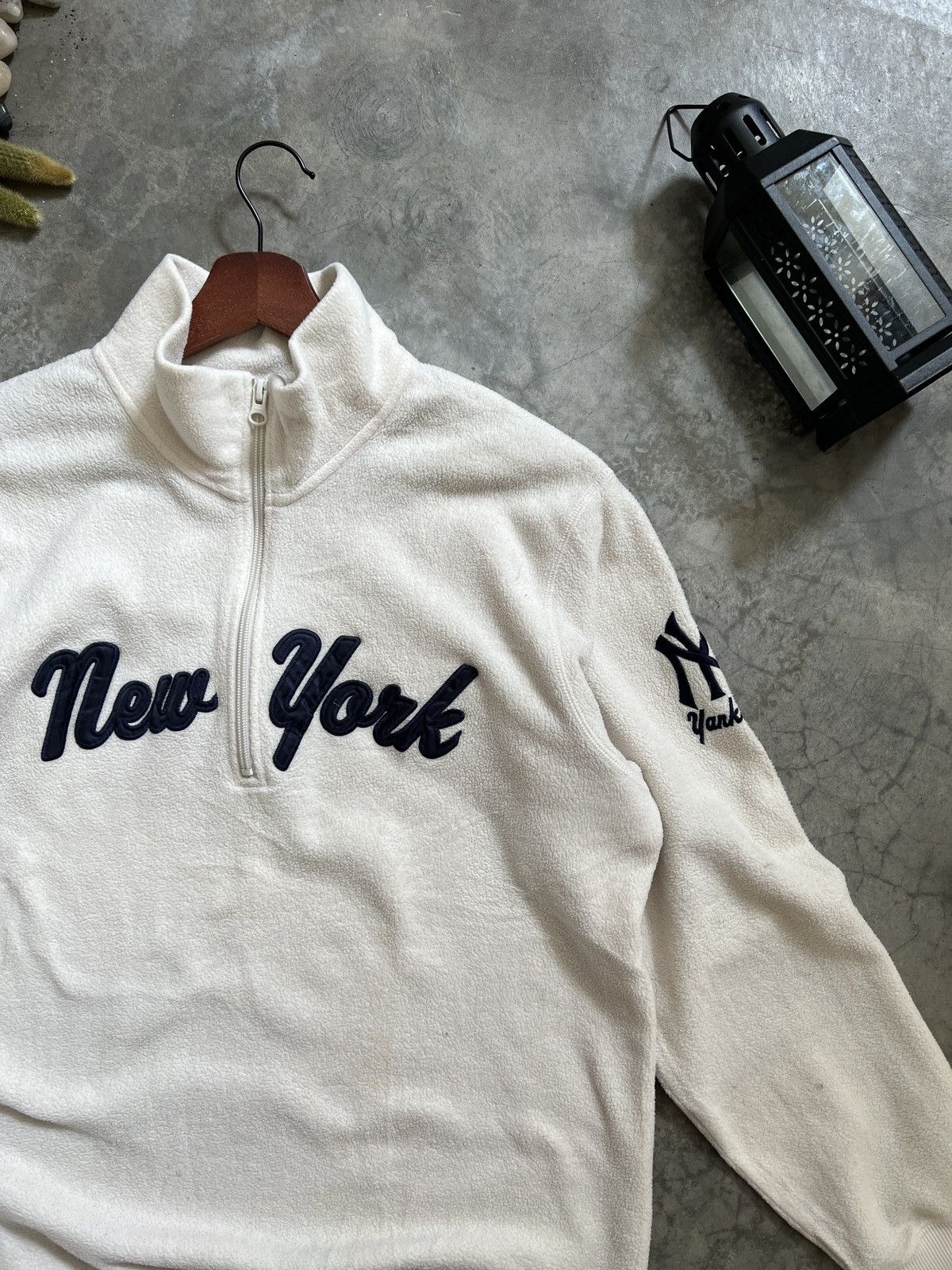 MLB × New York Yankees × Uniqlo Steals 🏴‍☠️ Uniqlo X MLB New York Yankes Fleece Half Zipper Size US L / EU 52-54 / 3 - 16 Thumbnail