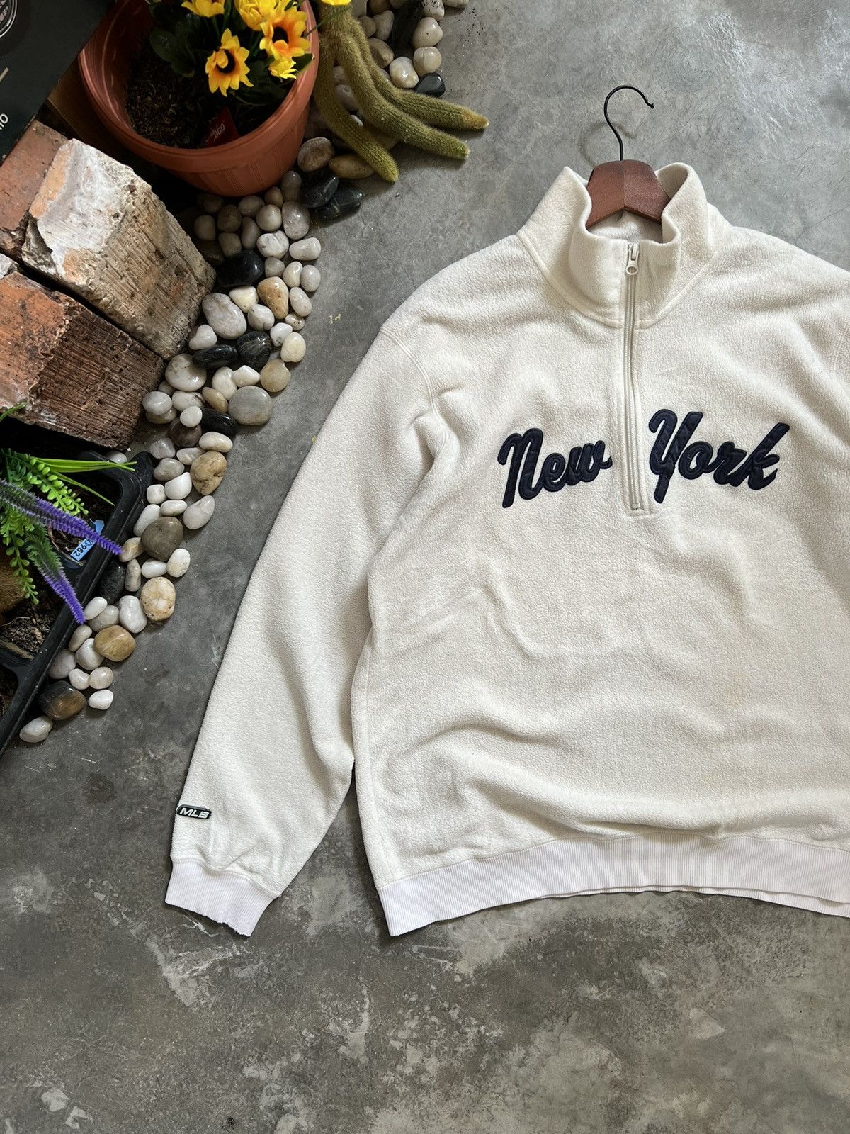 MLB × New York Yankees × Uniqlo Steals 🏴‍☠️ Uniqlo X MLB New York Yankes Fleece Half Zipper Size US L / EU 52-54 / 3 - 17 Thumbnail