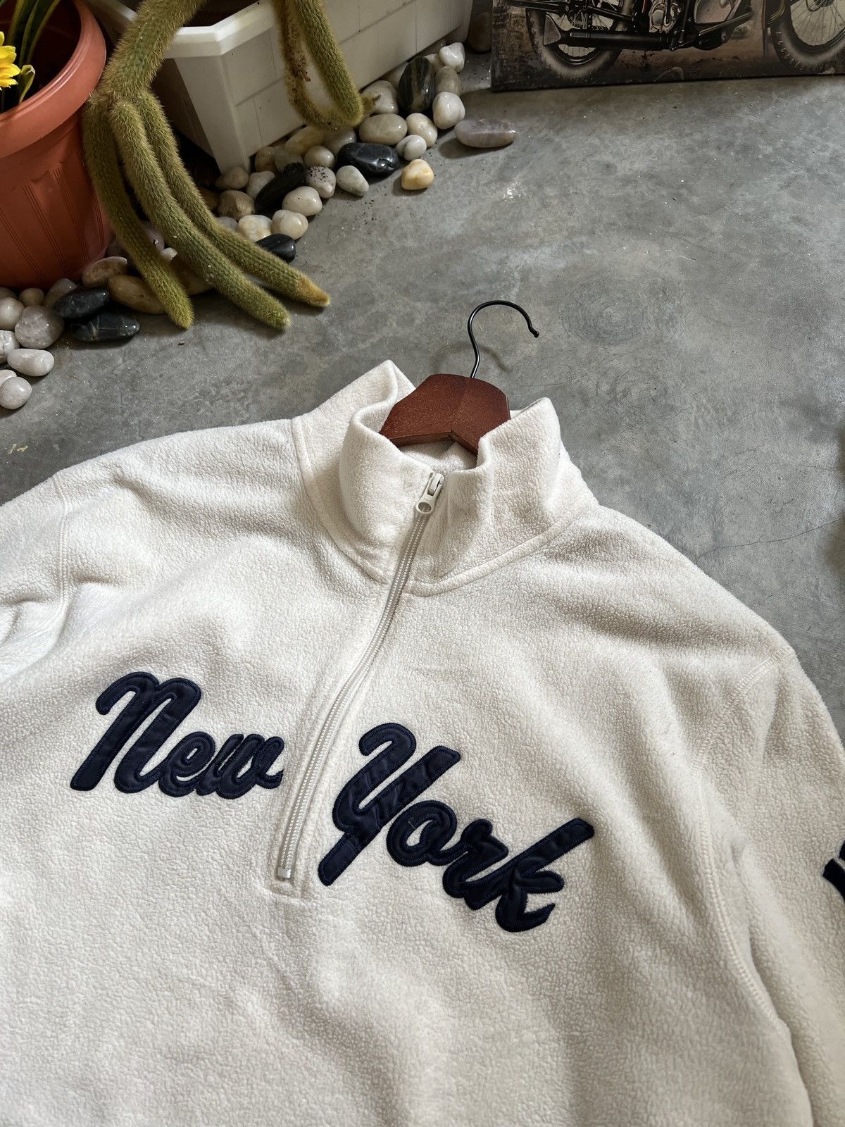 MLB × New York Yankees × Uniqlo Steals 🏴‍☠️ Uniqlo X MLB New York Yankes Fleece Half Zipper Size US L / EU 52-54 / 3 - 15 Thumbnail