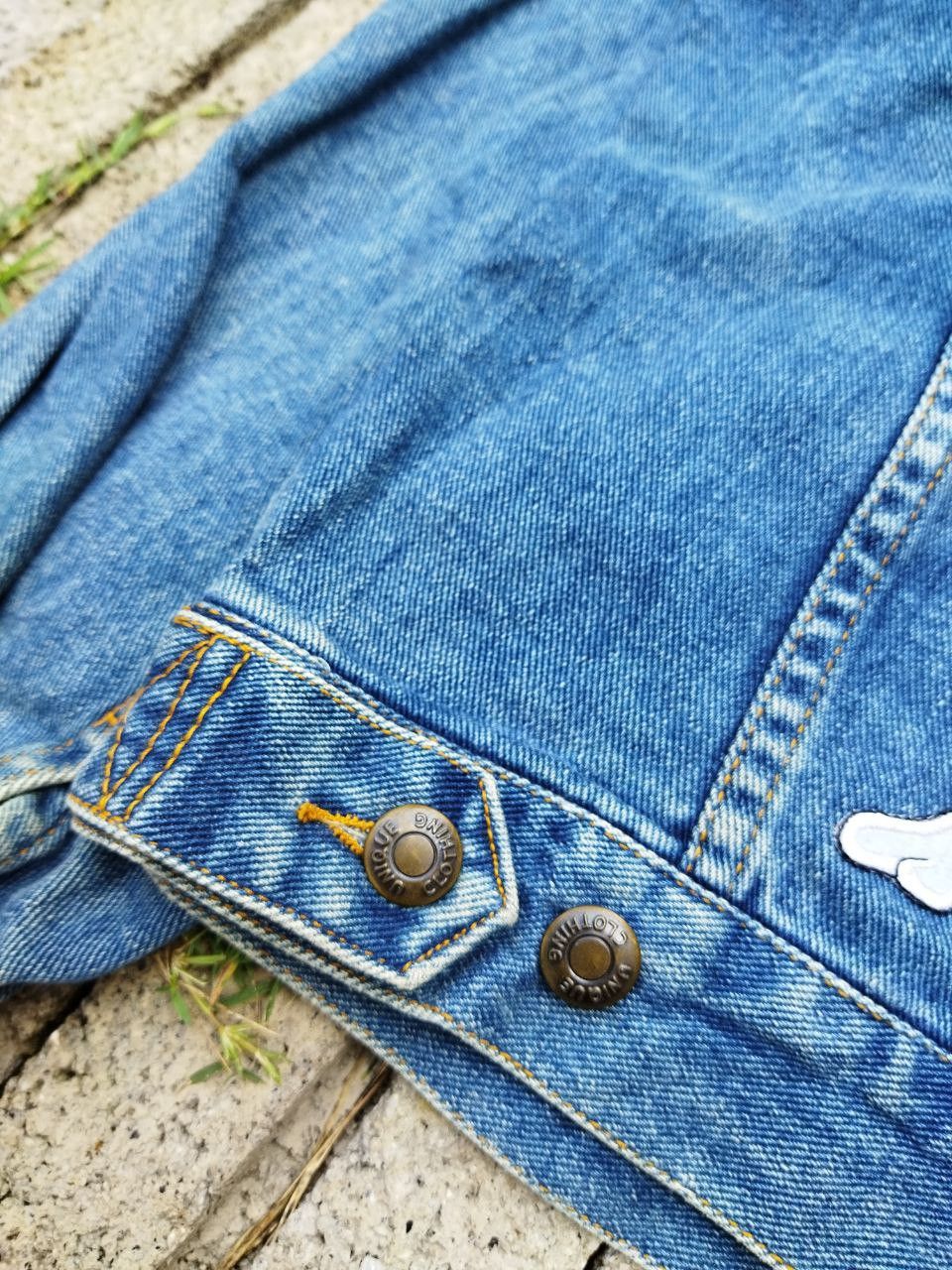 Uniqlo Vintage Uniqlo X Pokemon Characters Denim Jacket Size US L / EU 52-54 / 3 - 9 Thumbnail