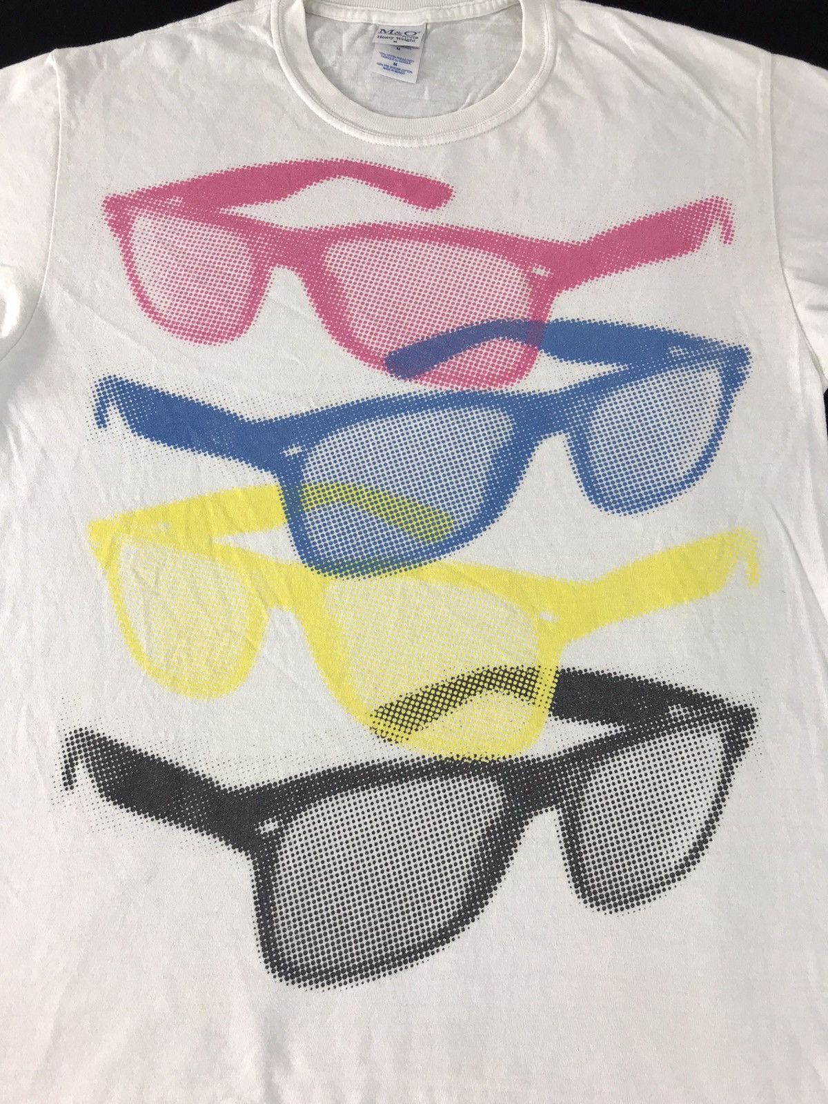 Japanese Brand × Vintage Tee Printed Colourfull Big Spectacles Logo Fits Size M Size US M / EU 48-50 / 2 - 3 Thumbnail