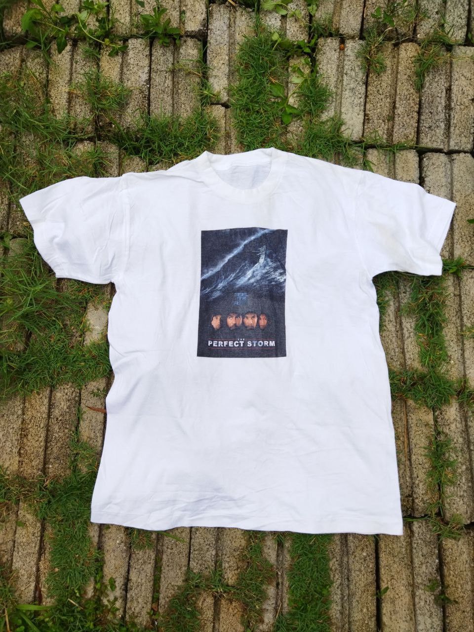 Vintage Vintage The Perfect Storm Movie Tee Size US M / EU 48-50 / 2 - 1 Thumbnail