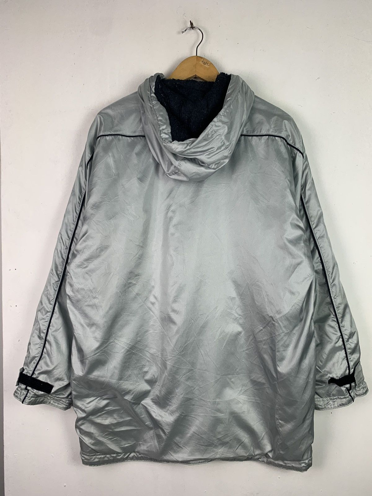 Umbro × Vintage Vintage Umbro Nylon Windbreaker Size US XL / EU 56 / 4 - 12 Thumbnail