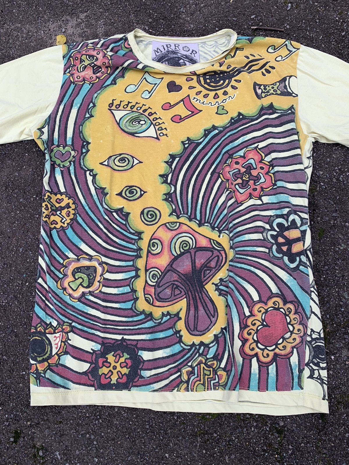 Japanese Brand Mirror LSD mushroom multicolour all print vintage t-shirt Size US M / EU 48-50 / 2 - 3 Thumbnail