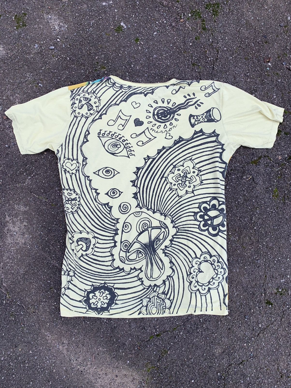 Japanese Brand Mirror LSD mushroom multicolour all print vintage t-shirt Size US M / EU 48-50 / 2 - 6 Thumbnail