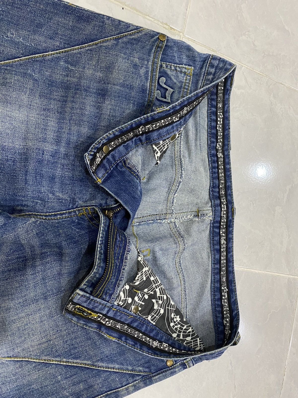 Number (N)ine Number (N)ine🎵 Loveless Guild Prime Distress Painted Denim Size US 33 - 8 Thumbnail