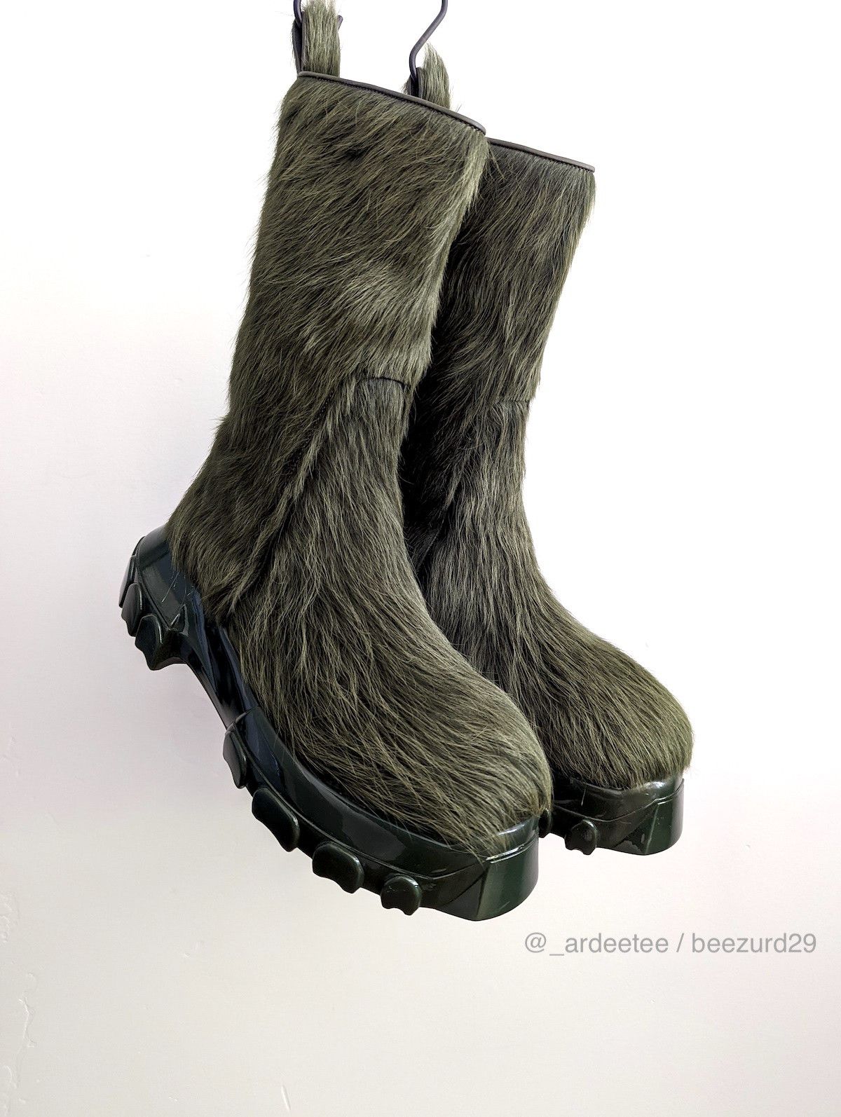 Rick Owens 💥UNRELEASED 1/1 CALF HAIR FUR CREEPER BOZO TRACTOR BOOTS Size US 8 / EU 41 - 1 Thumbnail
