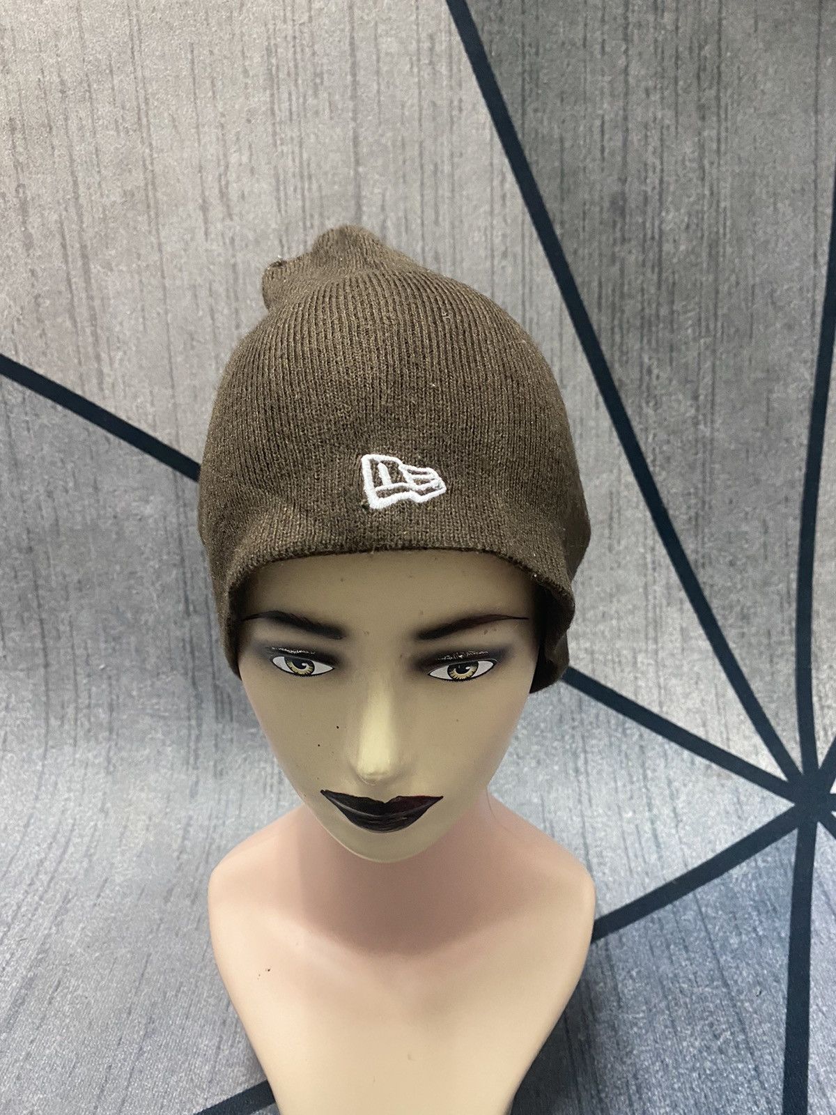 New Era New Era Small Embroidered Logo Beanie Hat Size ONE SIZE - 1 Thumbnail