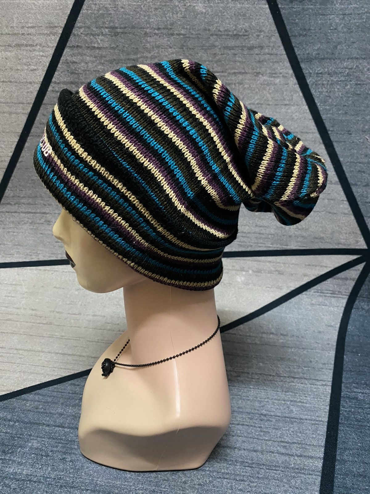 Burton Burton Club Embroidered Striped Multicolour Beanie Hat Size ONE SIZE - 4 Thumbnail