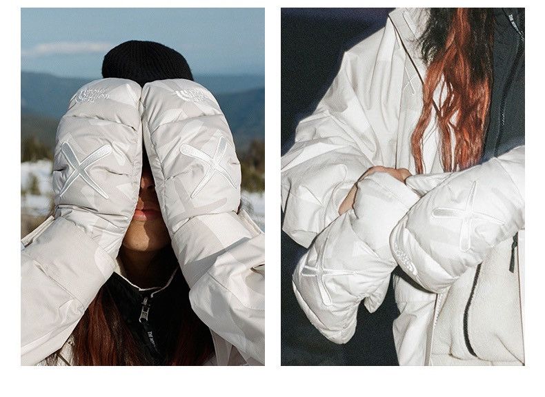 Kaws × The North Face Kaws x The North Face Nuptse Mitt Size ONE SIZE - 7 Thumbnail