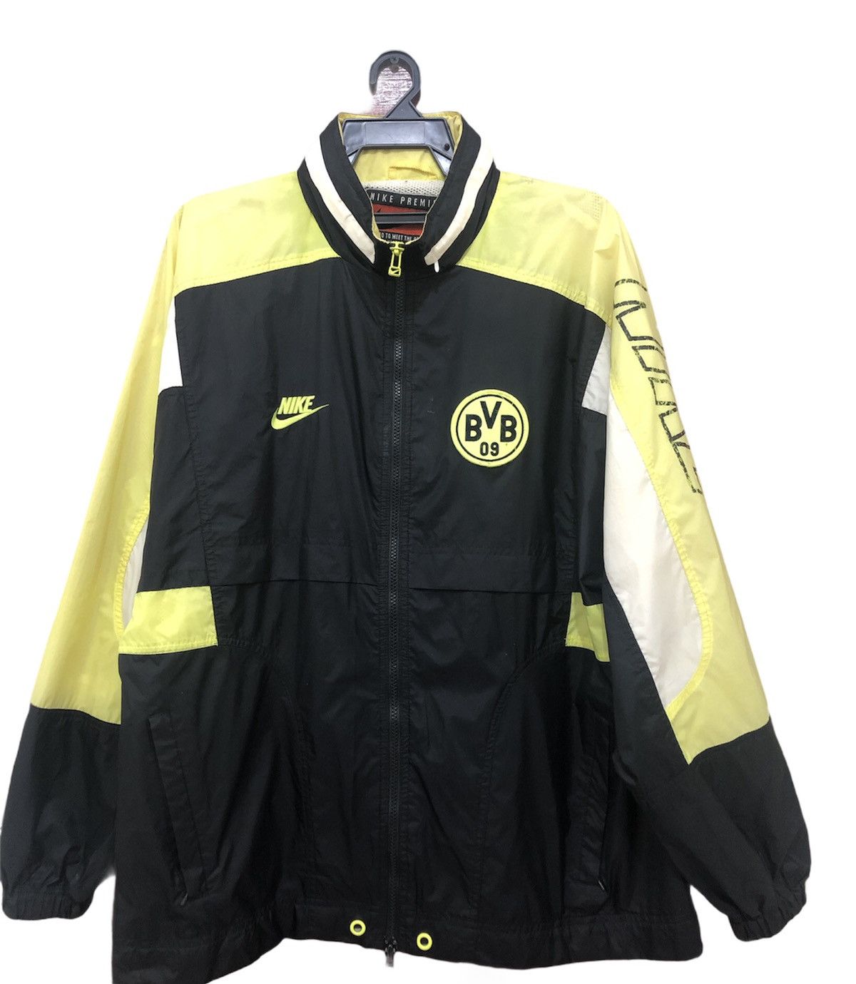 Nike Nike Vintage Borussia Dortmund 90s Jacket Size US L / EU 52-54 / 3 - 1 Thumbnail