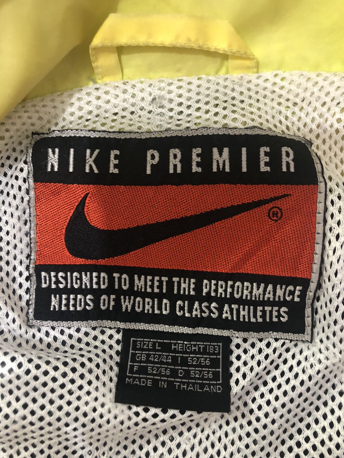 Nike Nike Vintage Borussia Dortmund 90s Jacket Size US L / EU 52-54 / 3 - 15 Thumbnail
