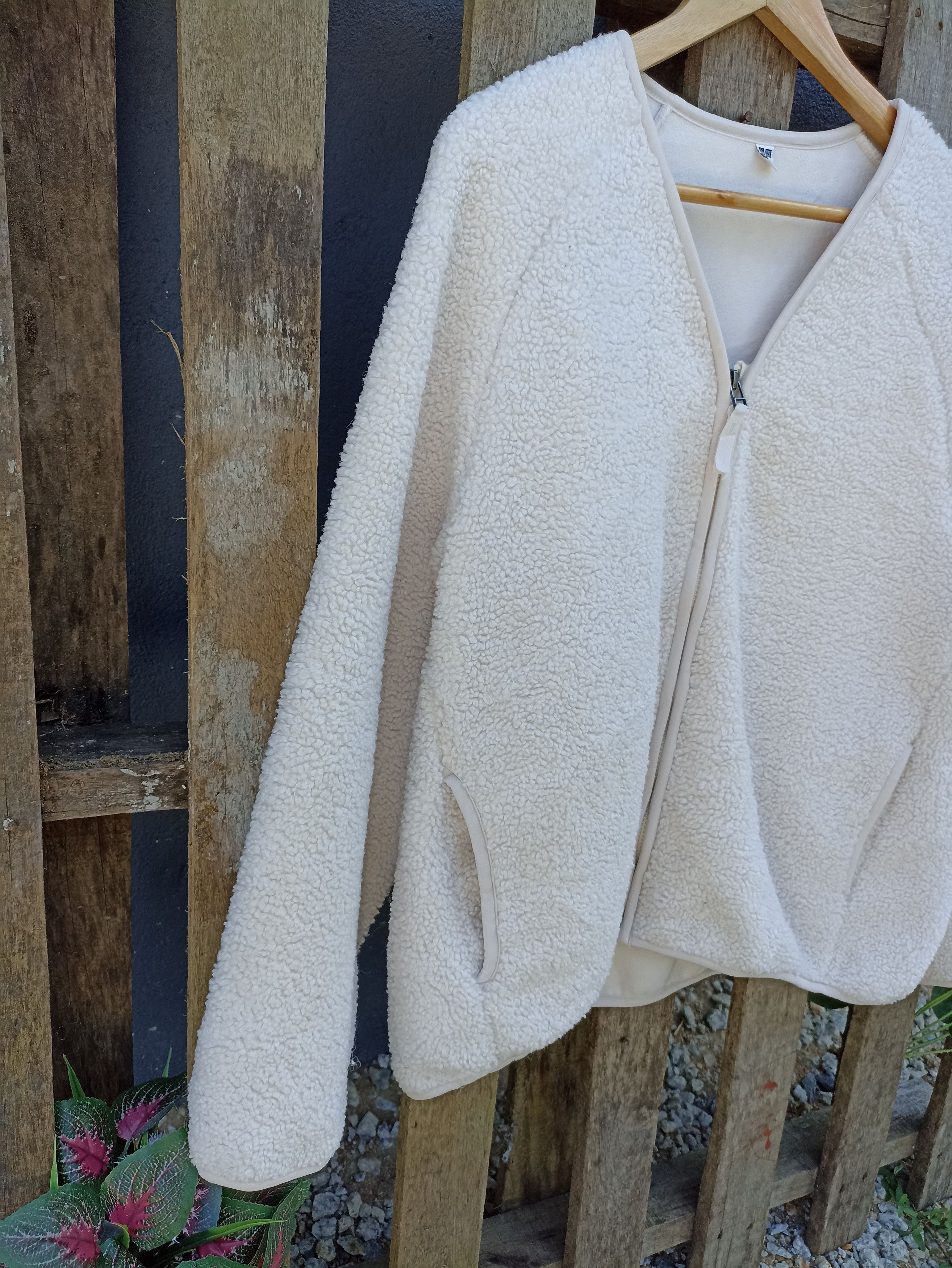 Japanese Brand × Uniqlo × Vintage Uniqlo Sherpa Cardigan Zipper Size US L / EU 52-54 / 3 - 3 Thumbnail