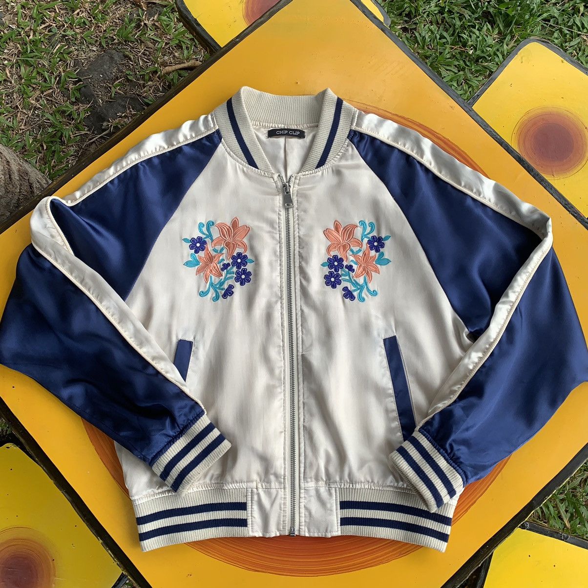Japanese Brand Sukajan jacket embroidery flower style for cuteness Size M / US 6-8 / IT 42-44 - 15 Thumbnail
