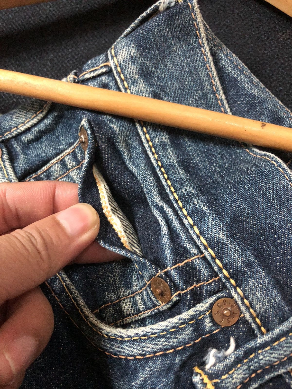Evisu VINTAGE EVISU SELVEDGE DISTRESSED DENIM JEANS Size US 29 - 12 Thumbnail