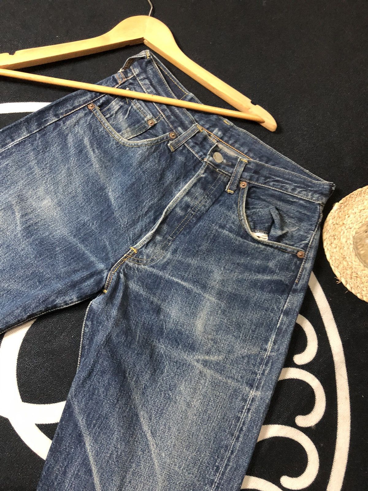 Levi's VINTAGE LEVIS 501 BIG E REPRO 1966 MODEL SELVEDGE DENIM Size US 29 - 2 Thumbnail