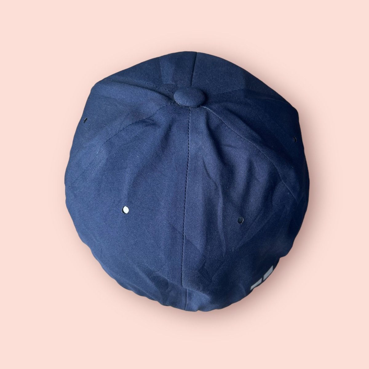 Jun Takahashi × Undercover × Uniqlo RARE UNIQLO SPORTS FITTED HAT Size ONE SIZE - 9 Thumbnail