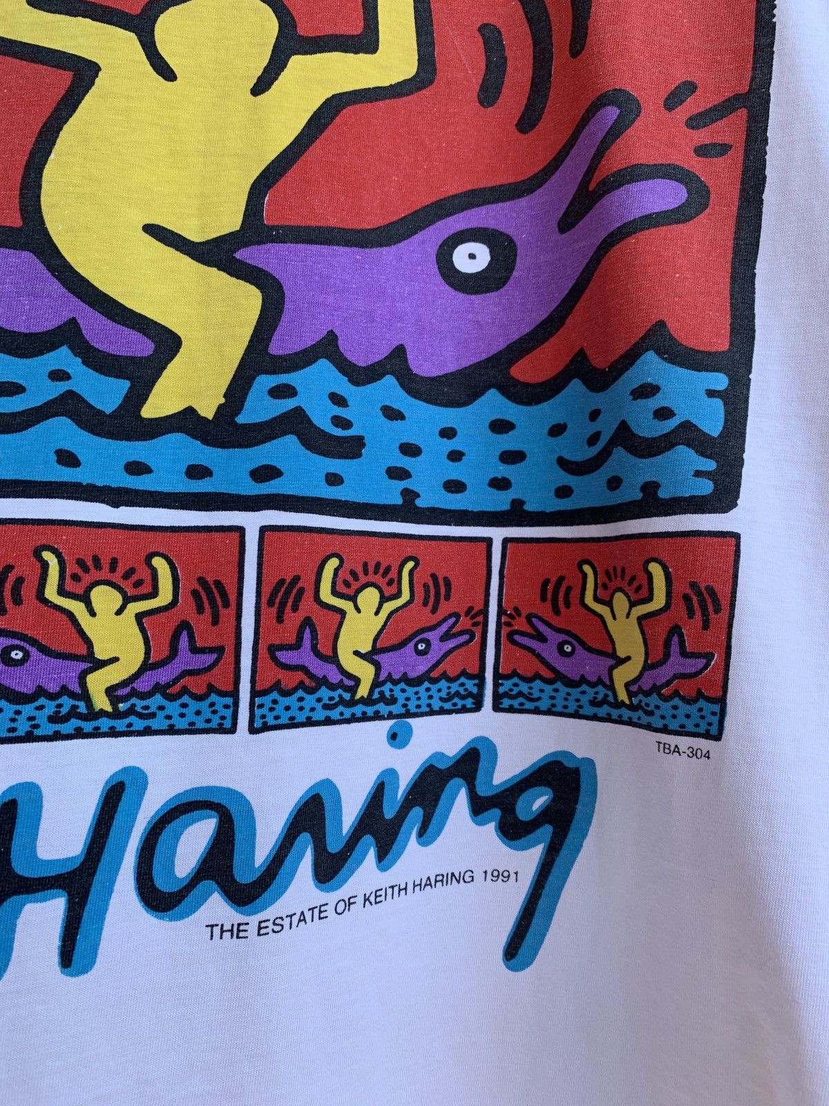 Keith Haring 1991 Vintage The Estate Of Keith Haring Dolphin Art T-Shirt Size US XL / EU 56 / 4 - 13 Thumbnail