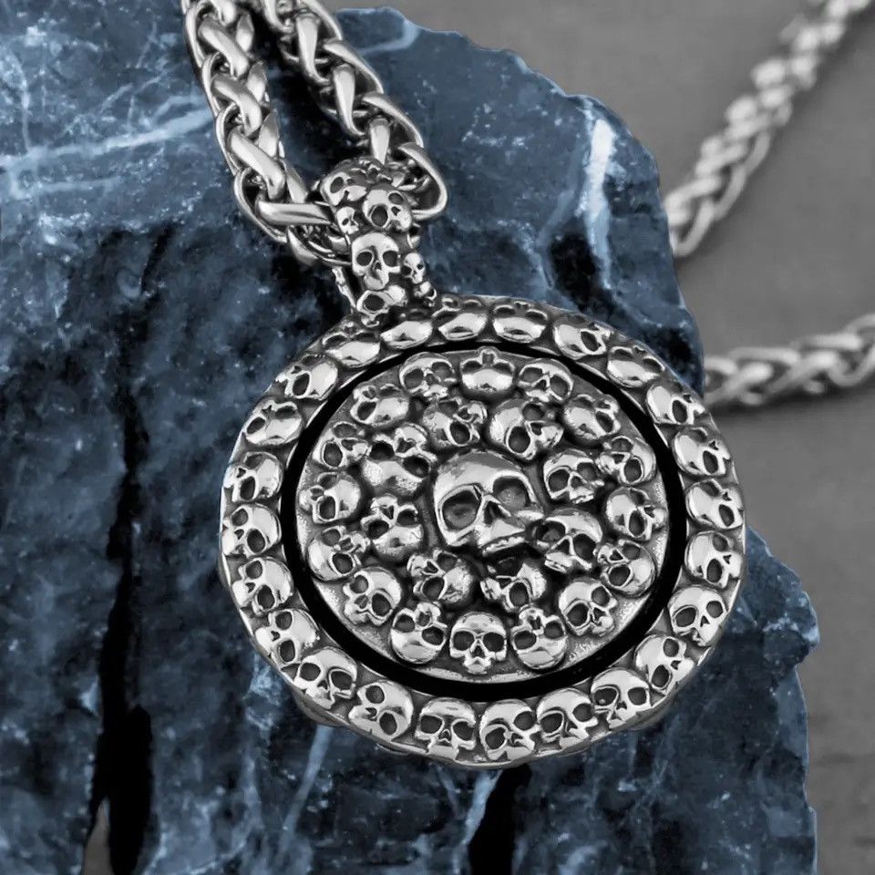 Jewelry Classic Disc Skull Pendant Necklace Size ONE SIZE - 2 Thumbnail