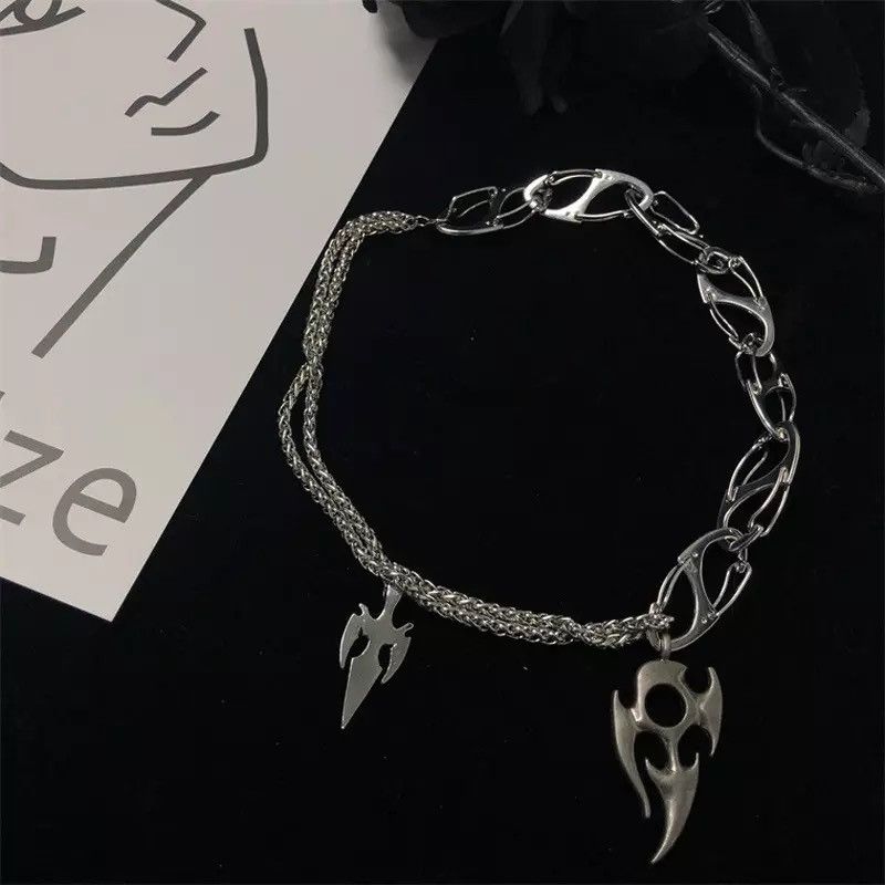 Jewelry Flame Symbol Metal Pendant Necklace Size ONE SIZE - 4 Thumbnail