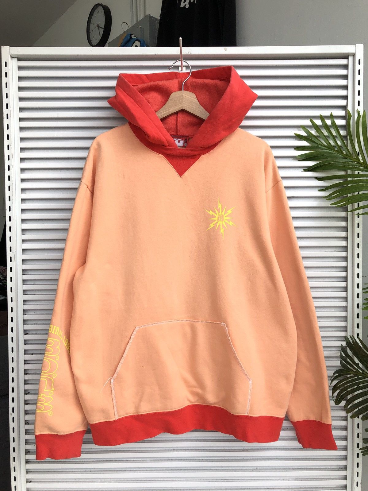 Vintage Bong Skateboard Hoodies Pullover / Birdhouse Hookups