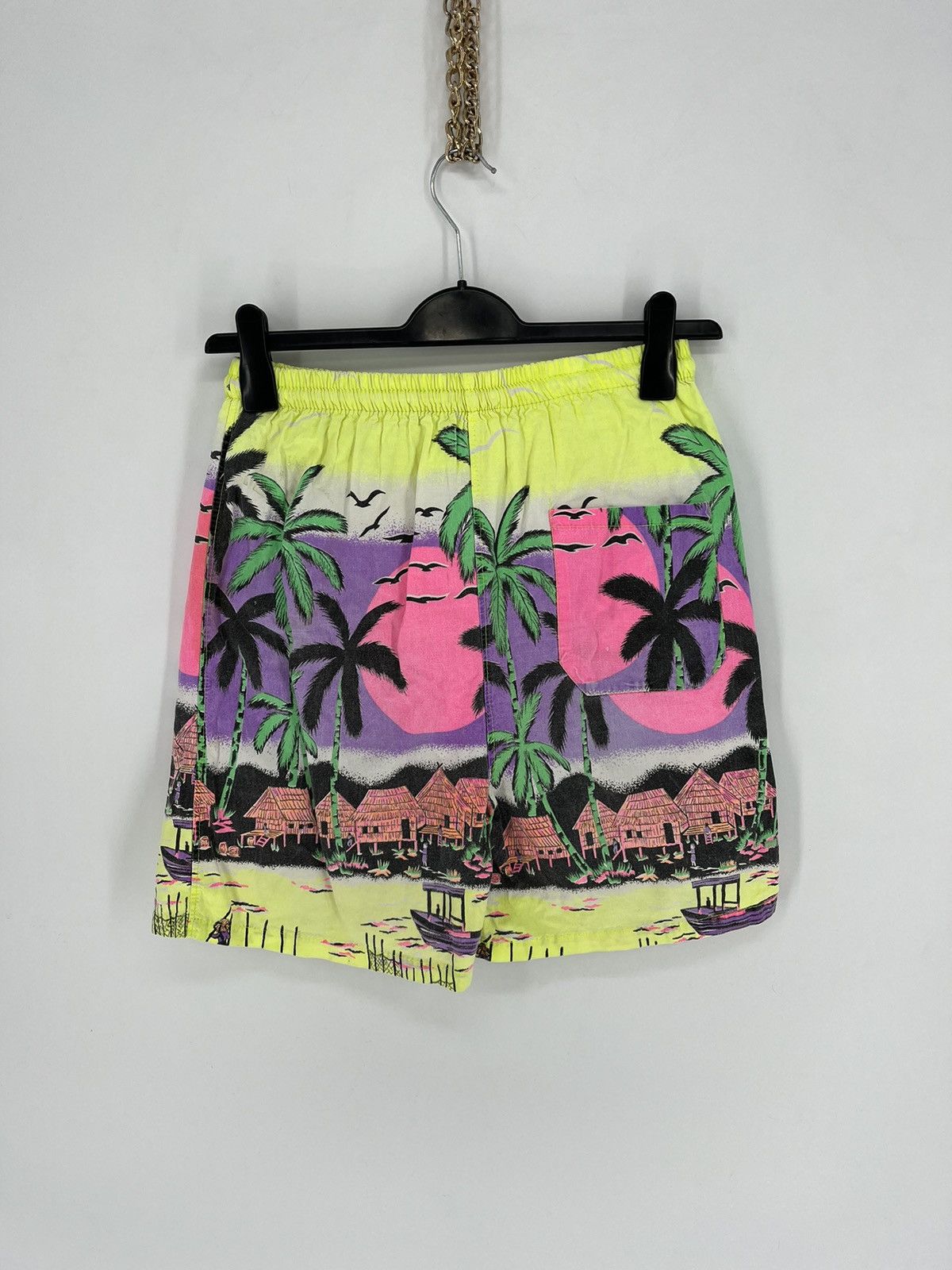 Vintage Vintage Y2K Art Streetwear Hawaiian Shorts Fashion Grailed Size US 30 / EU 46 - 8 Thumbnail