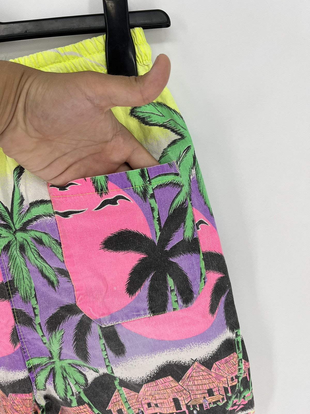 Vintage Vintage Y2K Art Streetwear Hawaiian Shorts Fashion Grailed Size US 30 / EU 46 - 11 Thumbnail