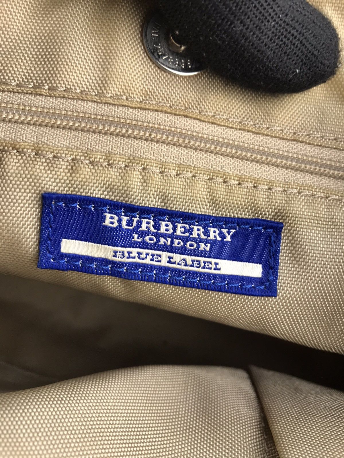 Burberry ❌Last Drop❌ Auth Burberry london Nova blue label handbag Size ONE SIZE - 13 Thumbnail
