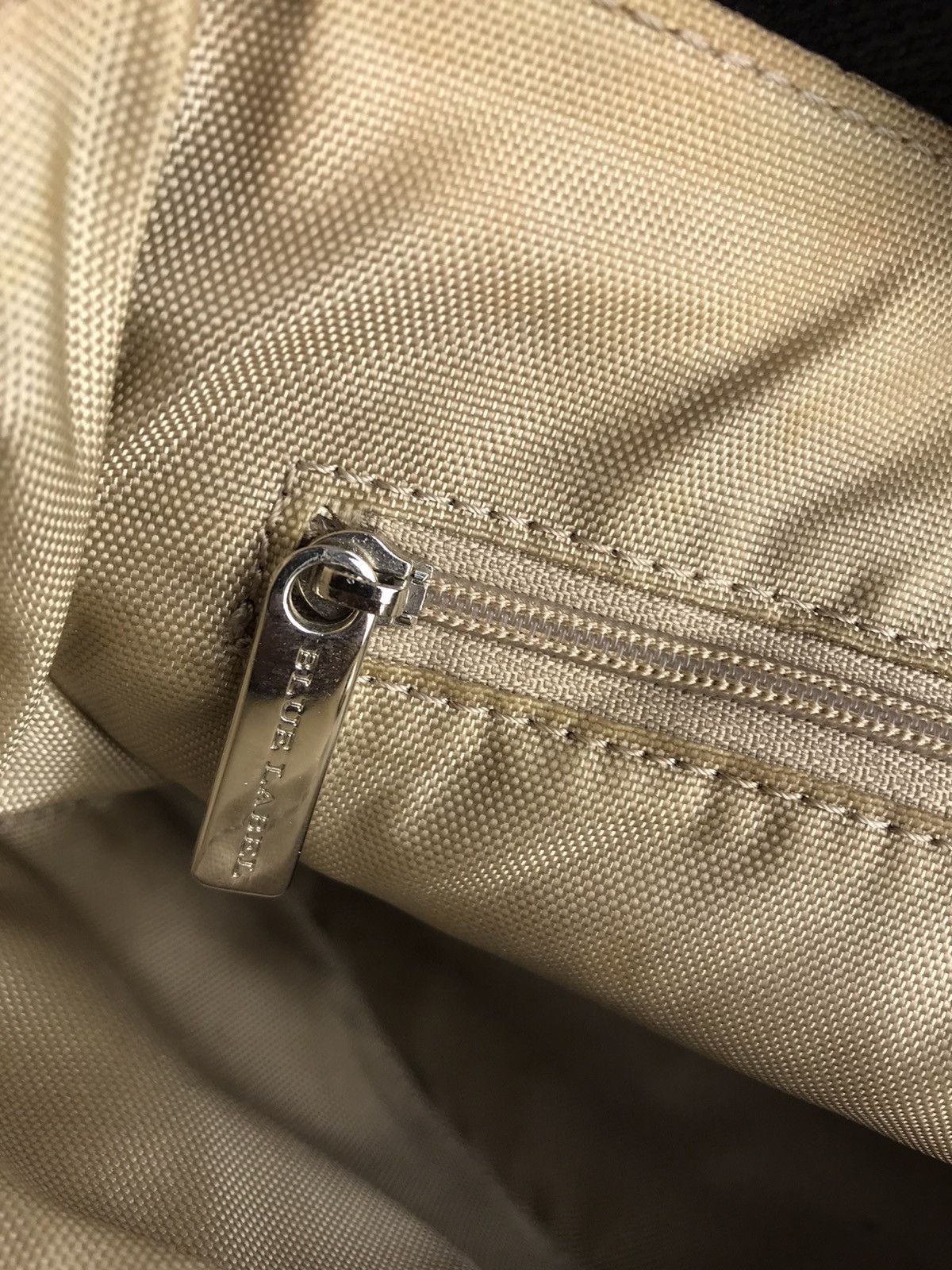 Burberry ❌Last Drop❌ Auth Burberry london Nova blue label handbag Size ONE SIZE - 14 Thumbnail