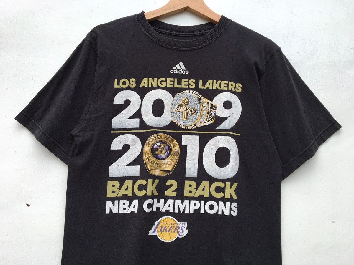 NBA Vintage Los Angeles Lakers B2B NBA Champions Tshirt Size US S / EU 44-46 / 1 - 4 Thumbnail