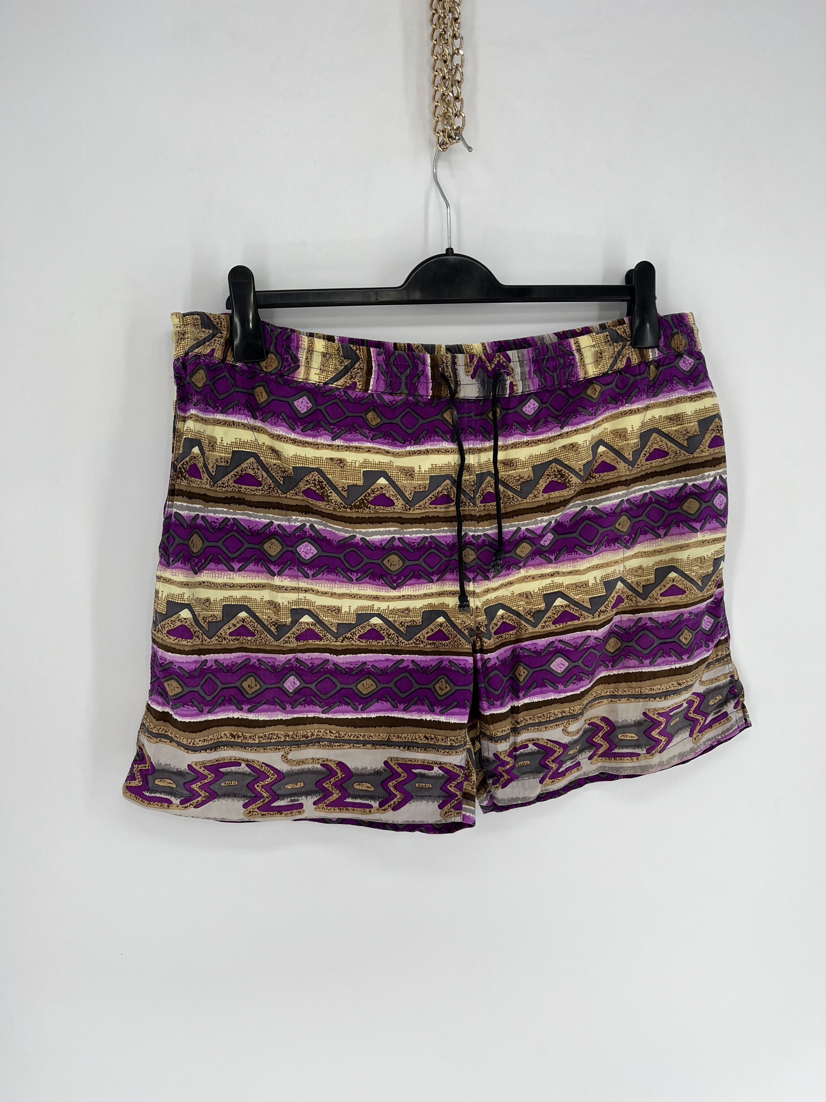 Vintage Vintage Y2K Art Streetwear Hawaiian Shorts Fashion Grailed Size US 32 / EU 48 - 2 Thumbnail