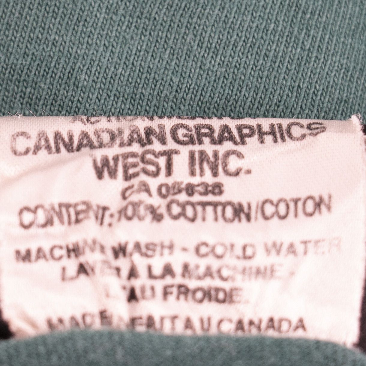 Vintage Vintage 1990's Faded Stirling Lodge Canada Faded Tee Shirt Size US L / EU 52-54 / 3 - 4 Thumbnail