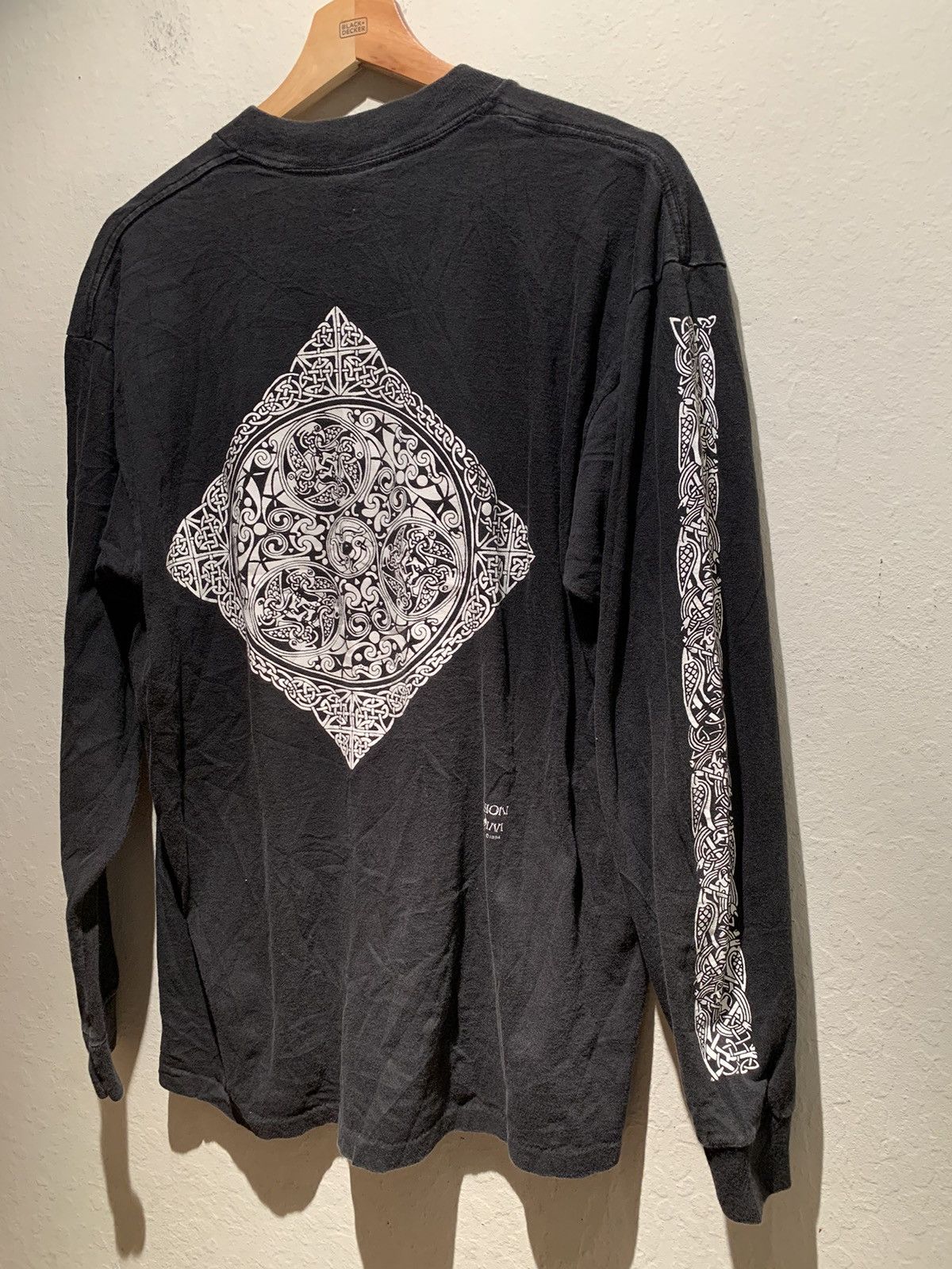 Fashion Victim × Vintage *RARE* Vintage 1994 Fashion Victim Art along Sleeve Shirt L Size US L / EU 52-54 / 3 - 2 Thumbnail