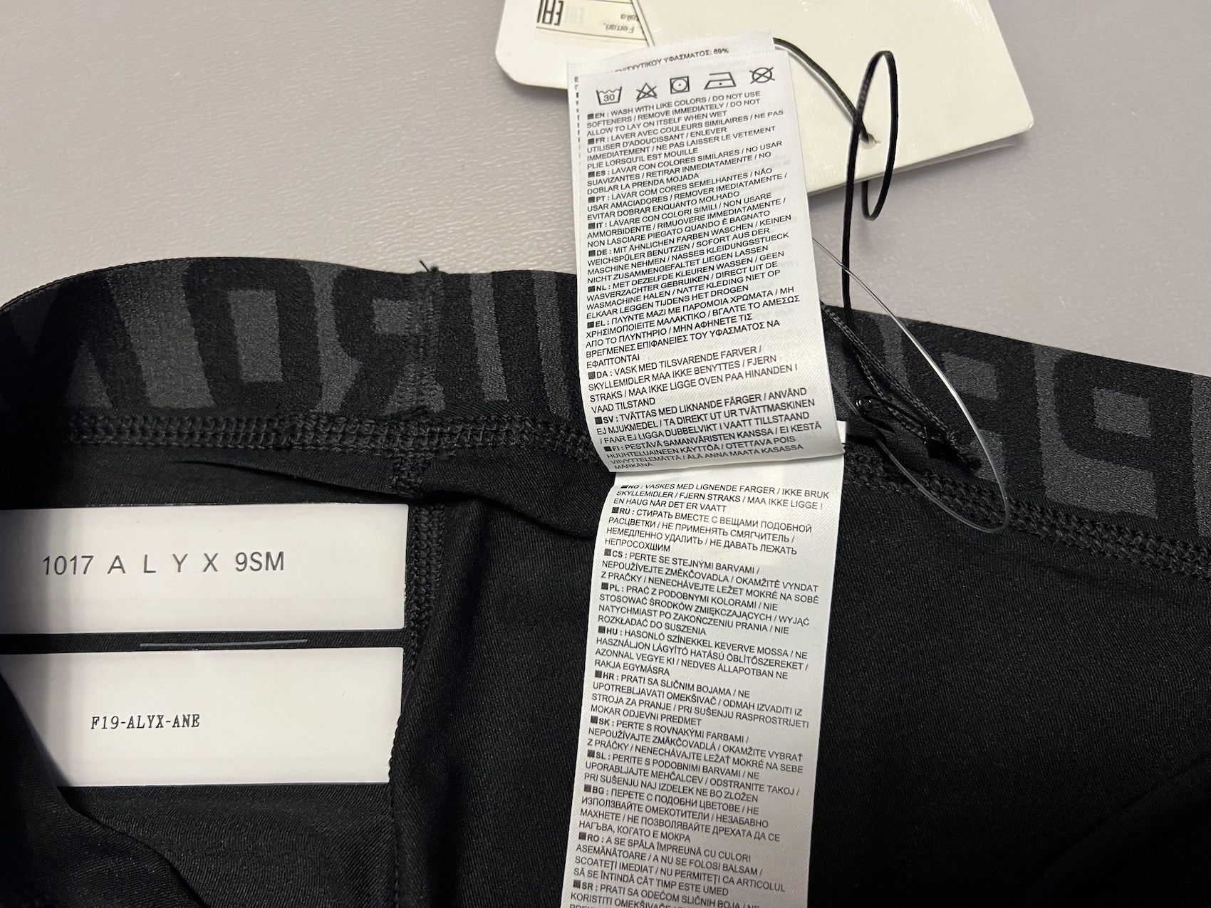 1017 ALYX 9SM × Nike FW'19 Leggings Size US 30 / EU 46 - 10 Thumbnail