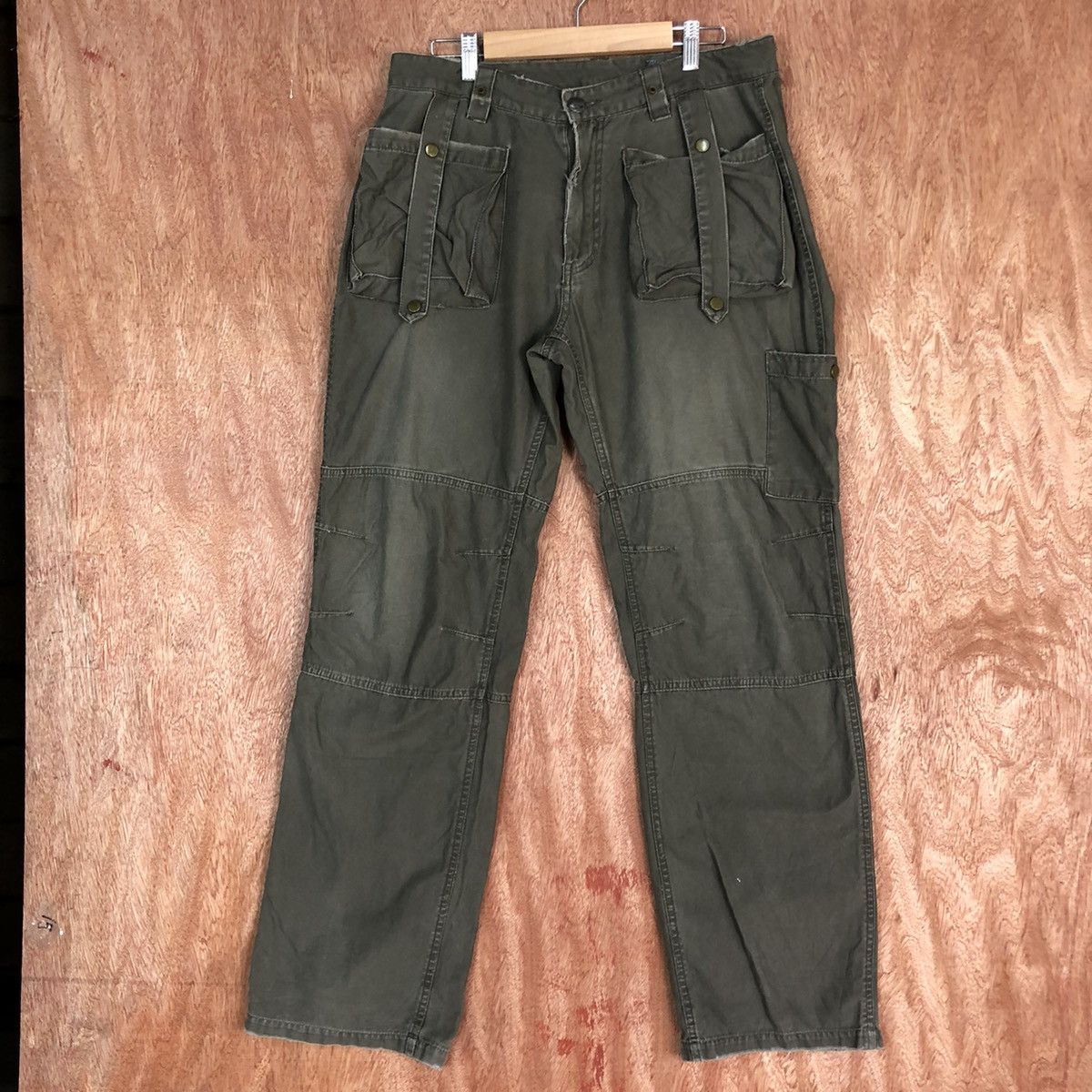 Oshkosh DL OshKosh Grey Multipocket Cargo bush Pants #c670 Size US 32 / EU 48 - 1 Thumbnail