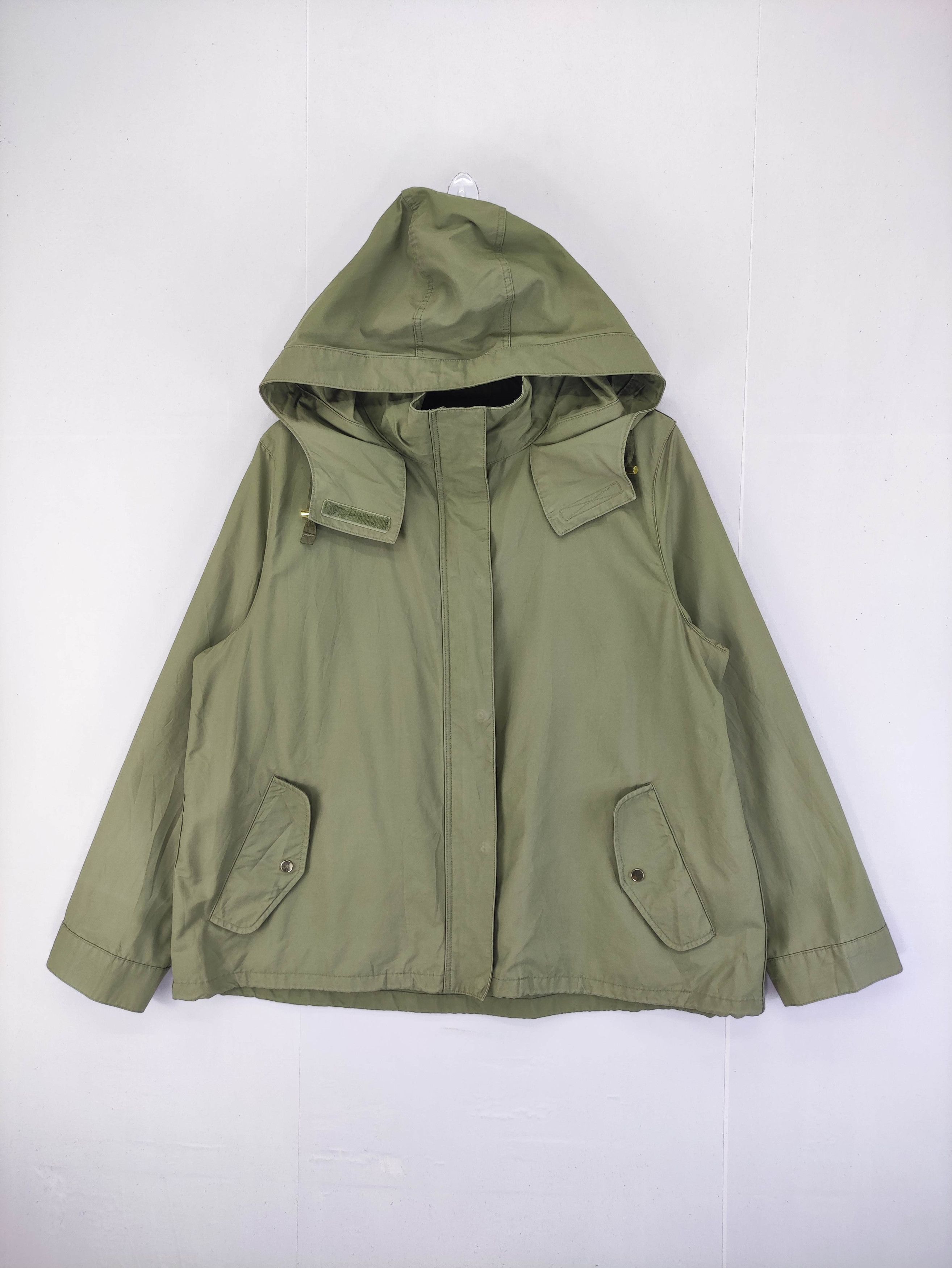 image of Vintage Gu Hoodie Jacket Zipper, Women's (Size Medium)