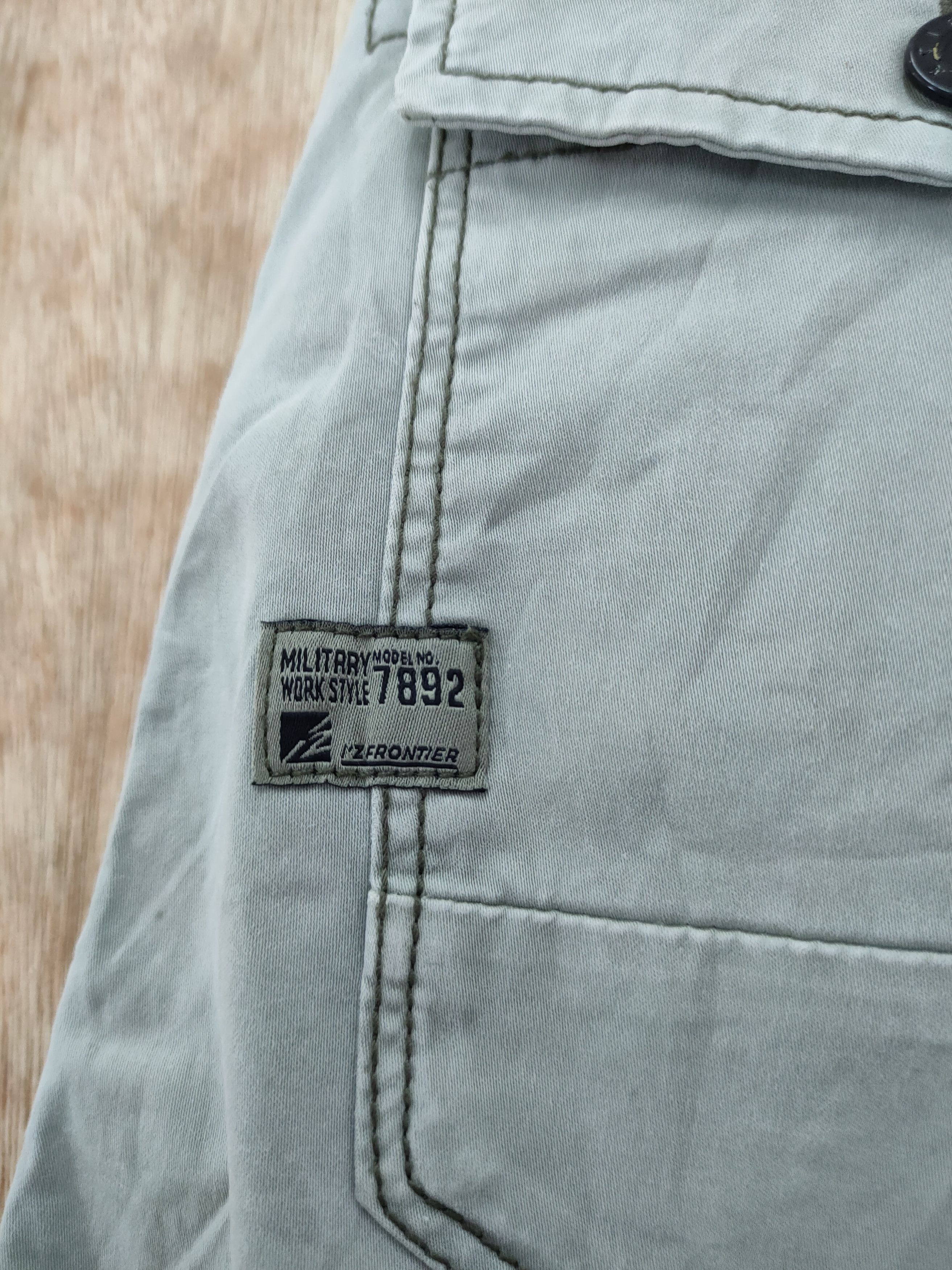 Japanese Brand DL RZ Frontier japan distressed thrashed cargo pants #46-249 Size US 33 - 13 Thumbnail