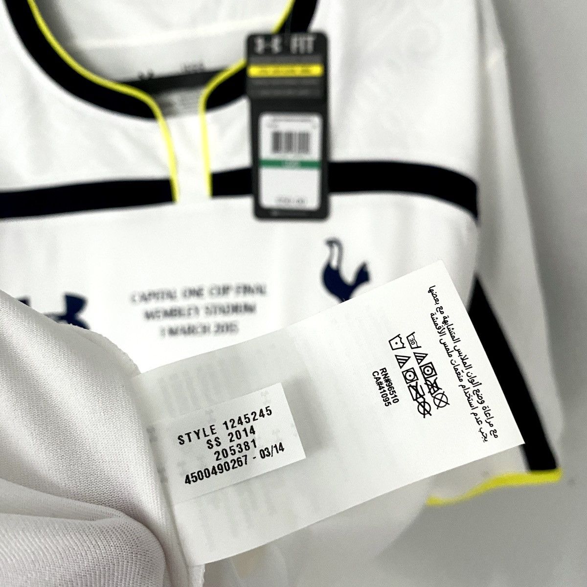 Under Armour NEW 2014 2015 Tottenham Under Armour Vintage Home Jersey Kit Size US L / EU 52-54 / 3 - 8 Thumbnail